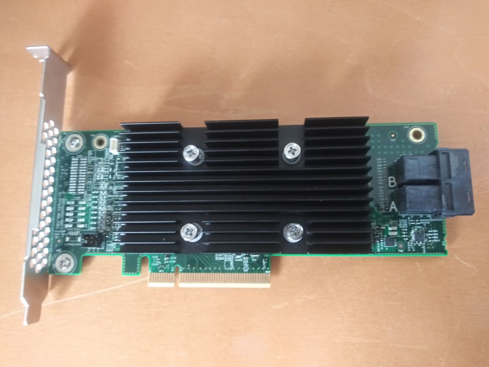 Dell HBA330 (LSI 9300-8i) SAS3008 12Gbps SAS/SATA Hard Drive Controller HBA Mode