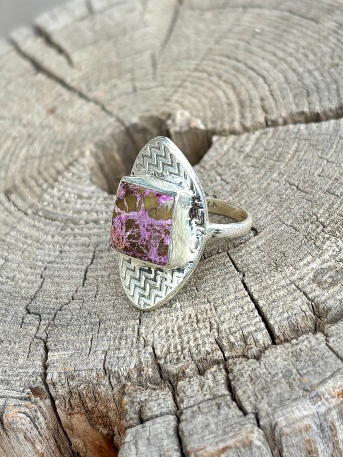 Purpurite Ring