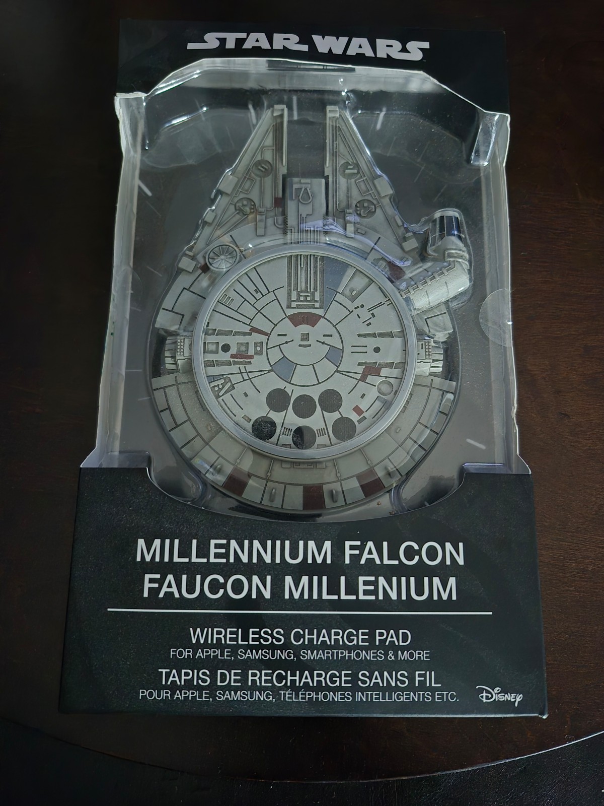 millennium falcon phone charger