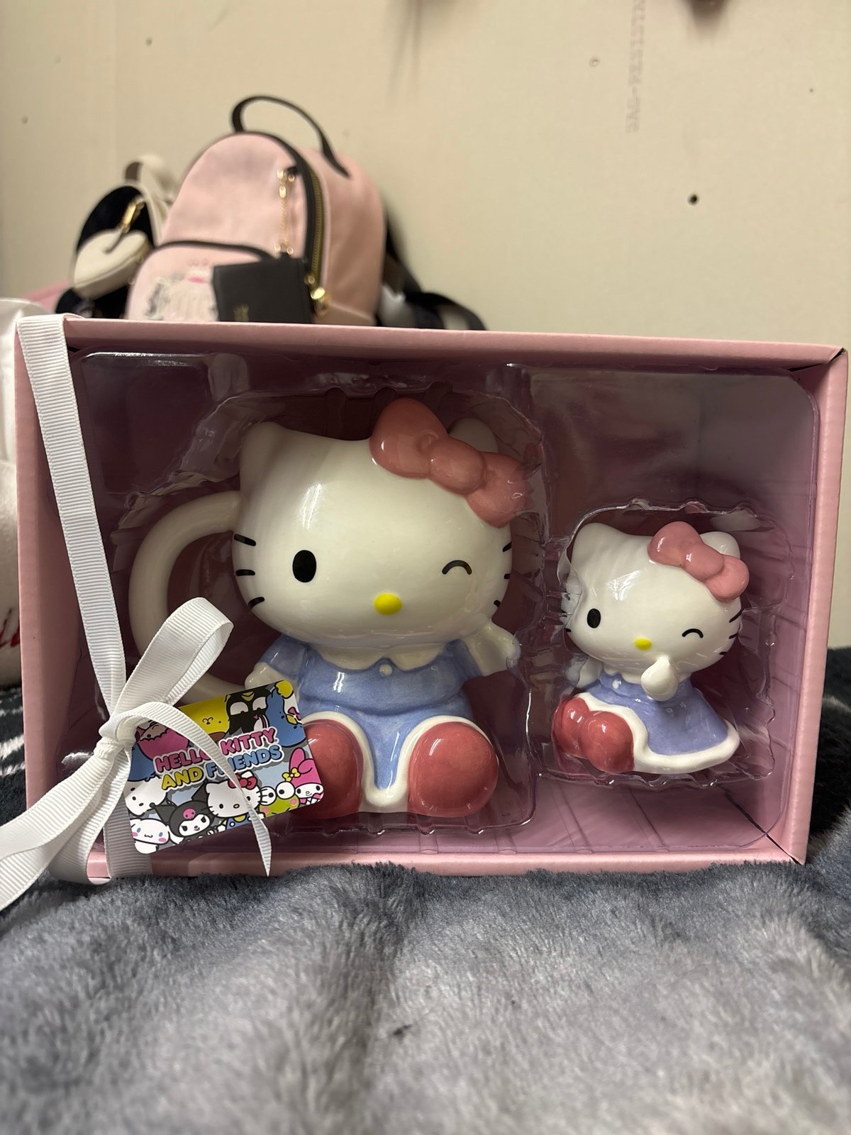 Hello Kitty, set