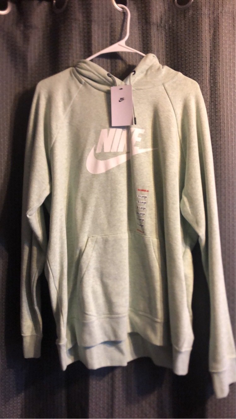 NWT light green Nike hoodie