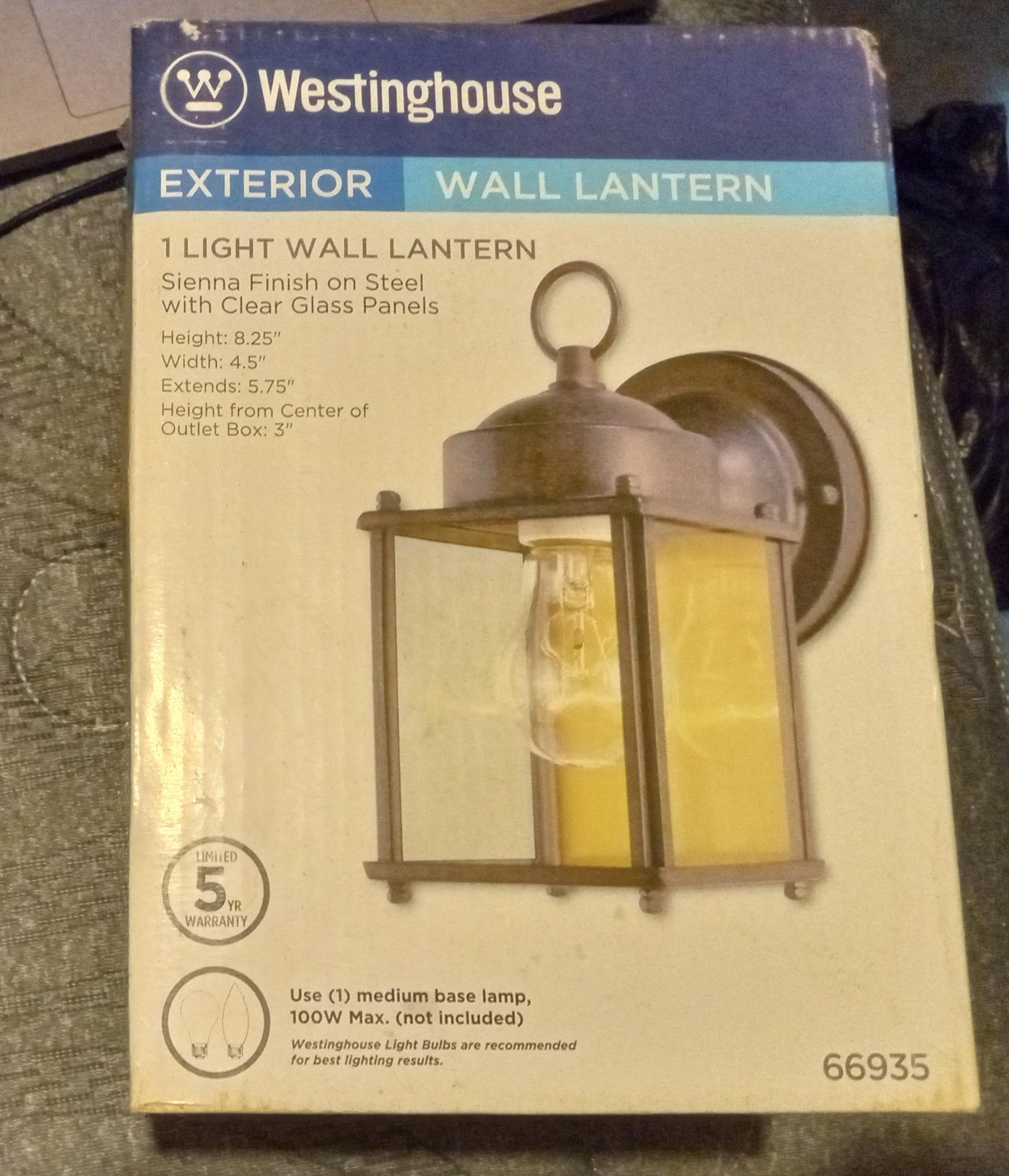Exterior wall lantern