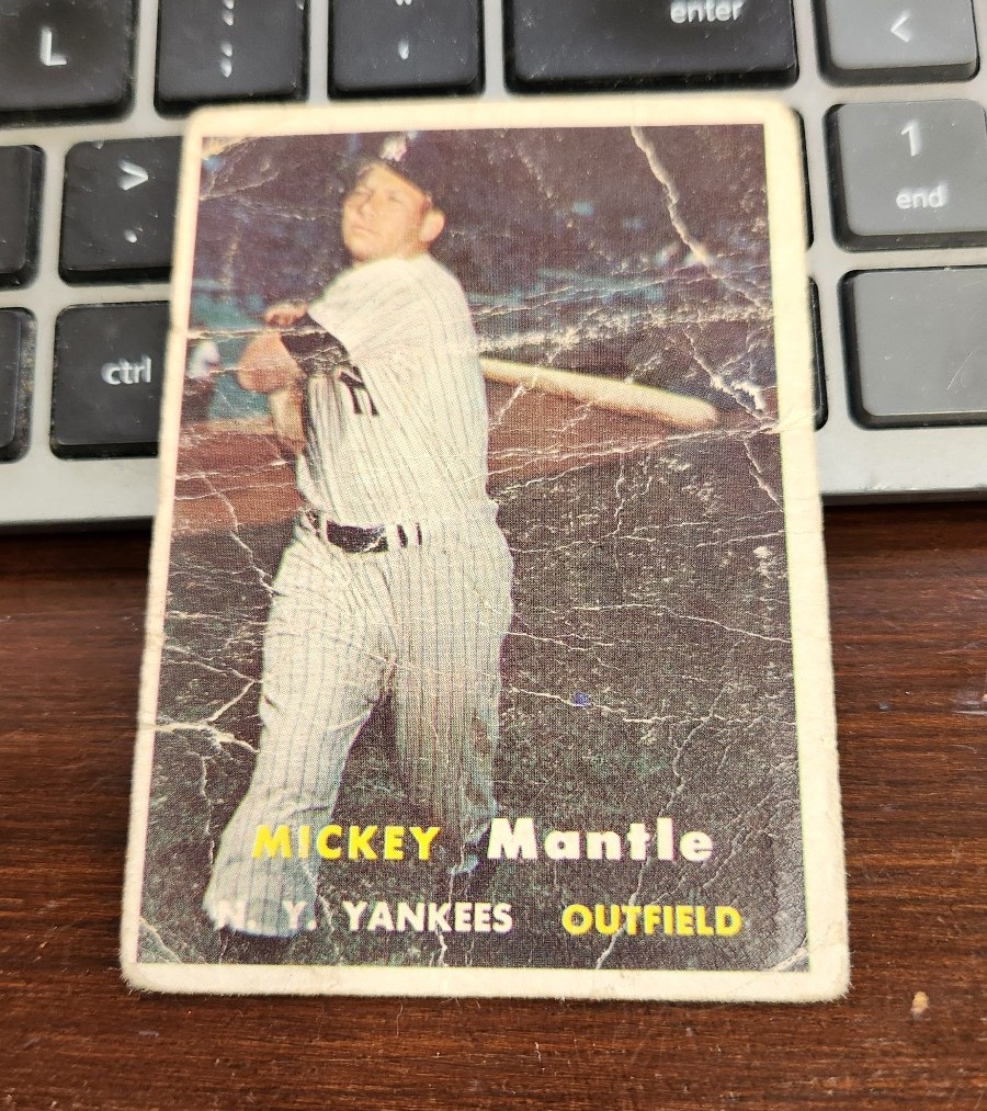 1957 topps baseball mickey mantle 95 yankees
