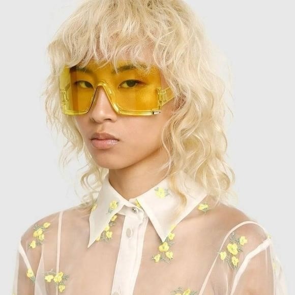 New Authentic Gucci Oversized sunglasses for women