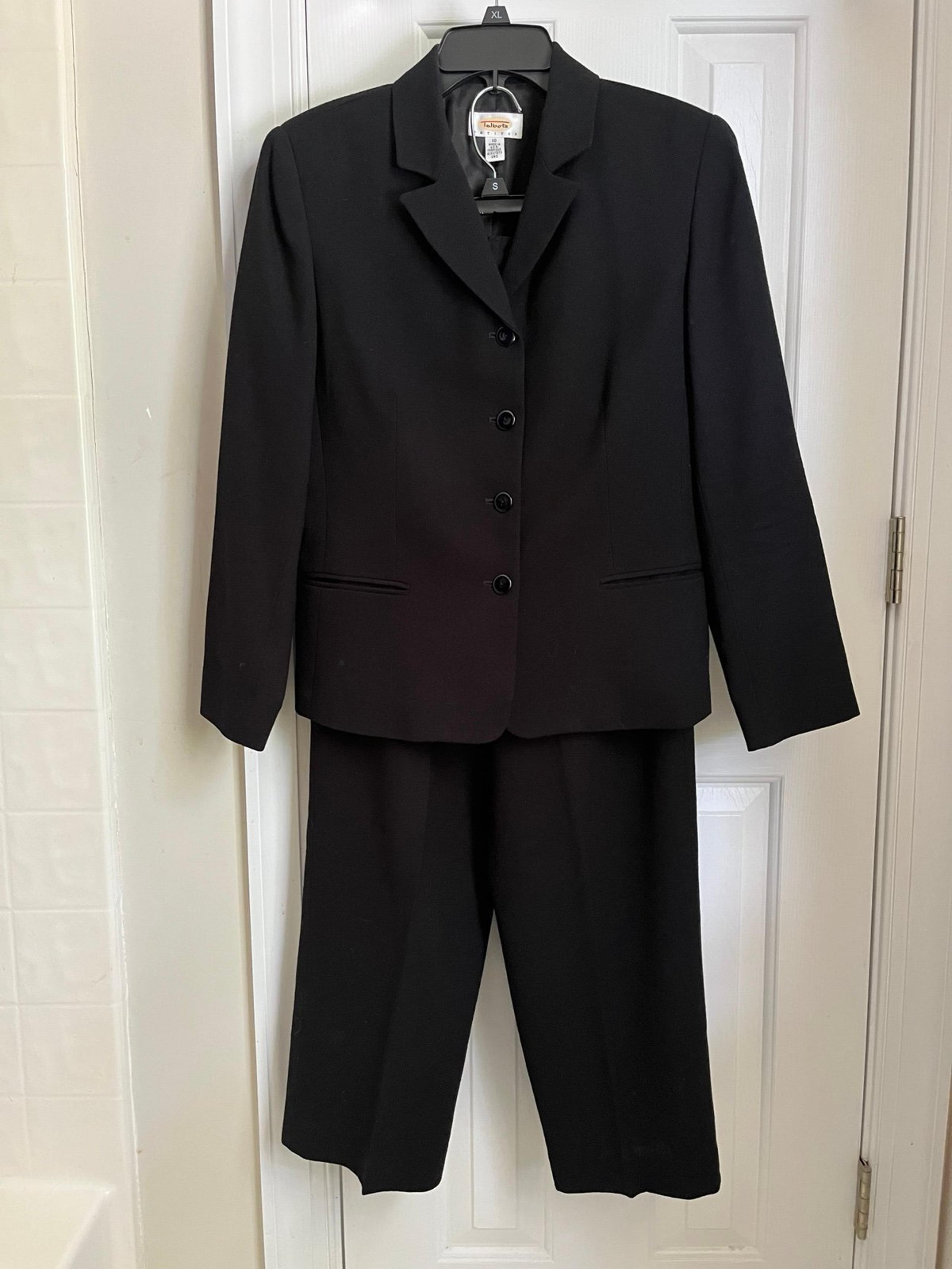 Size 10 Talbots classic, fully lined, wool black pant suit.