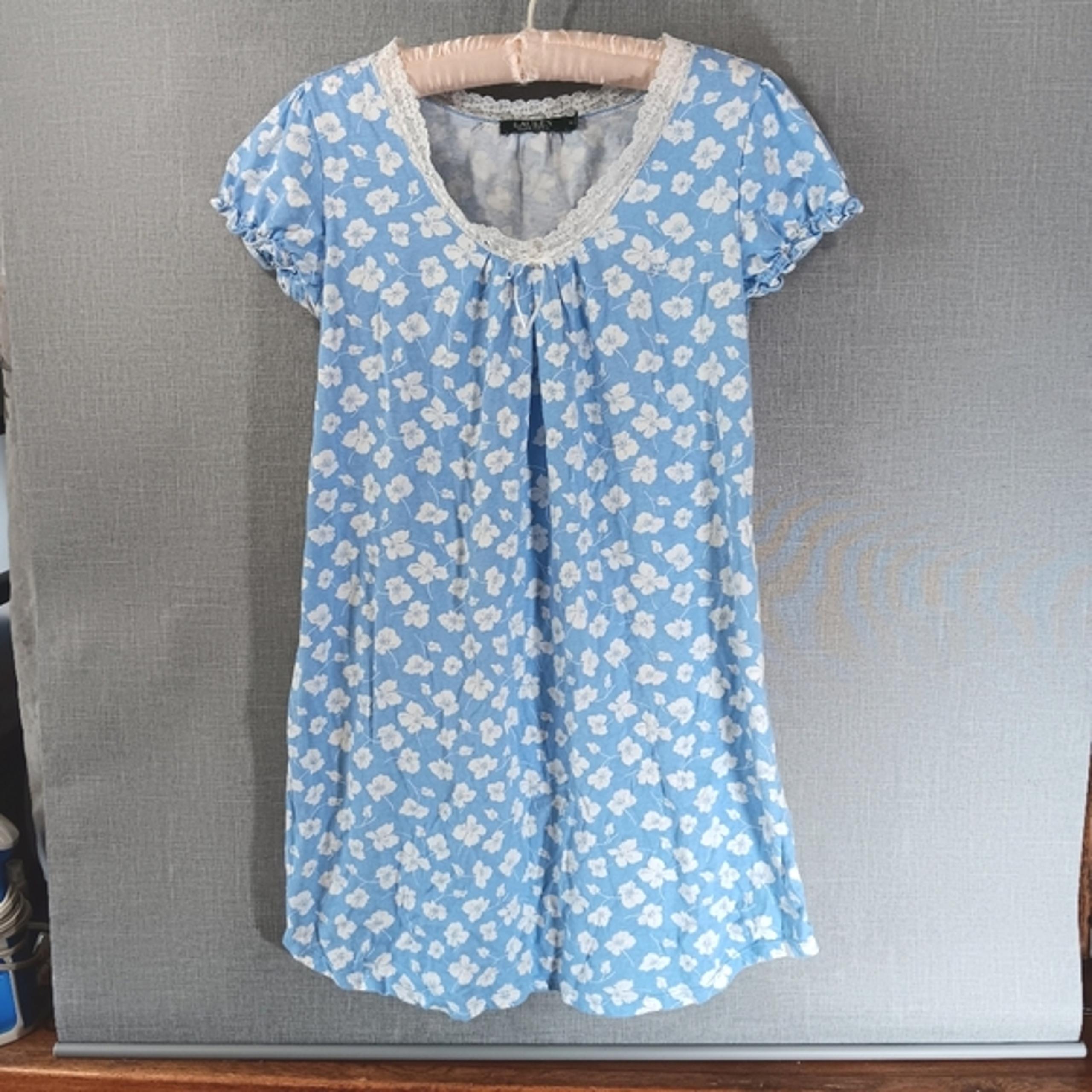 Lauren Ralph Lauren Nightshirt Pajama Top Medium Blue White Floral Lace COTTON