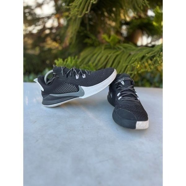 Nike Mamba Fury Snakeskin Basketball Shoes (Mens Size: 8.5) (Womens Size: 10)