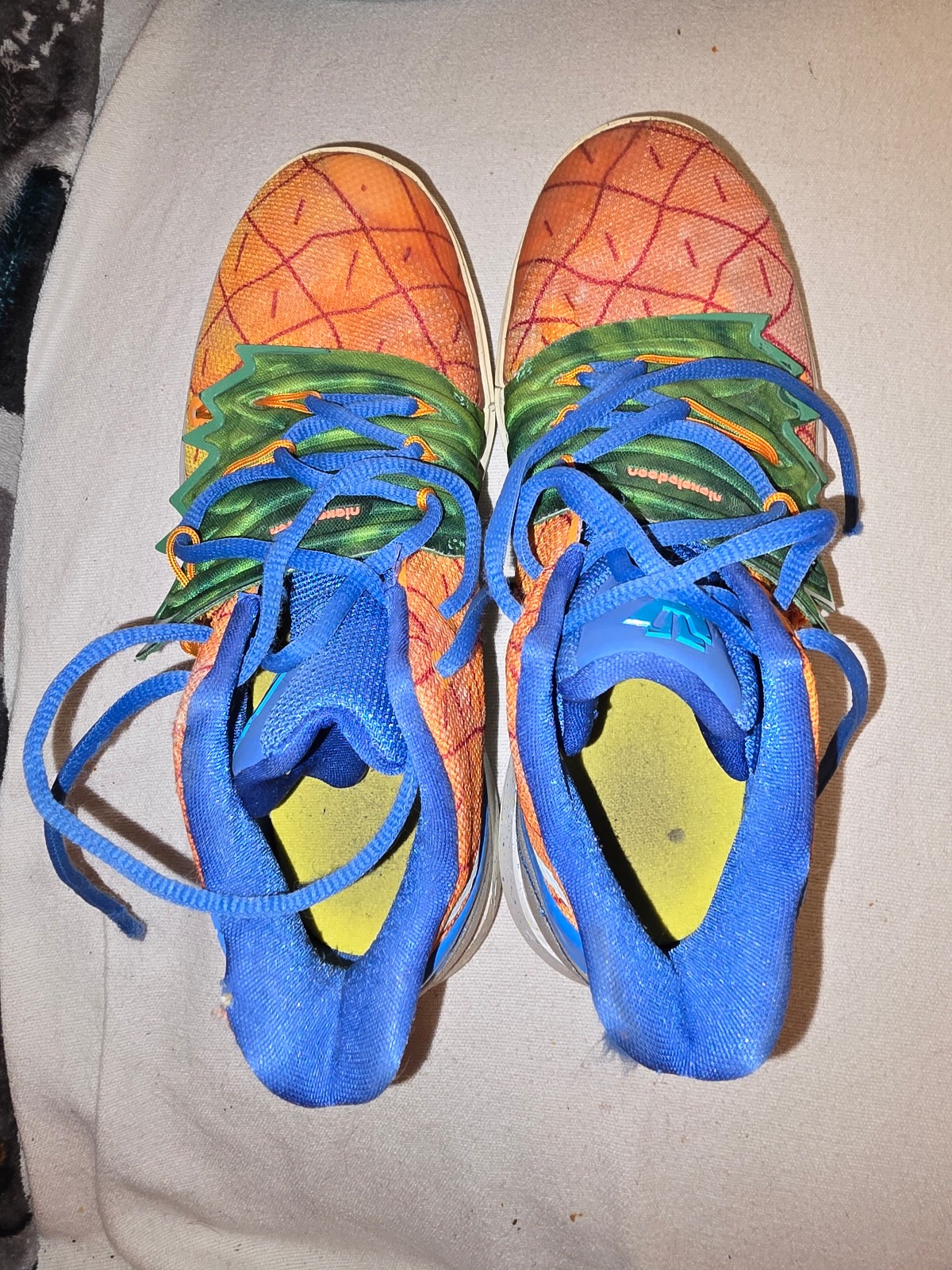 SpongeBob kyrie 6y free ship