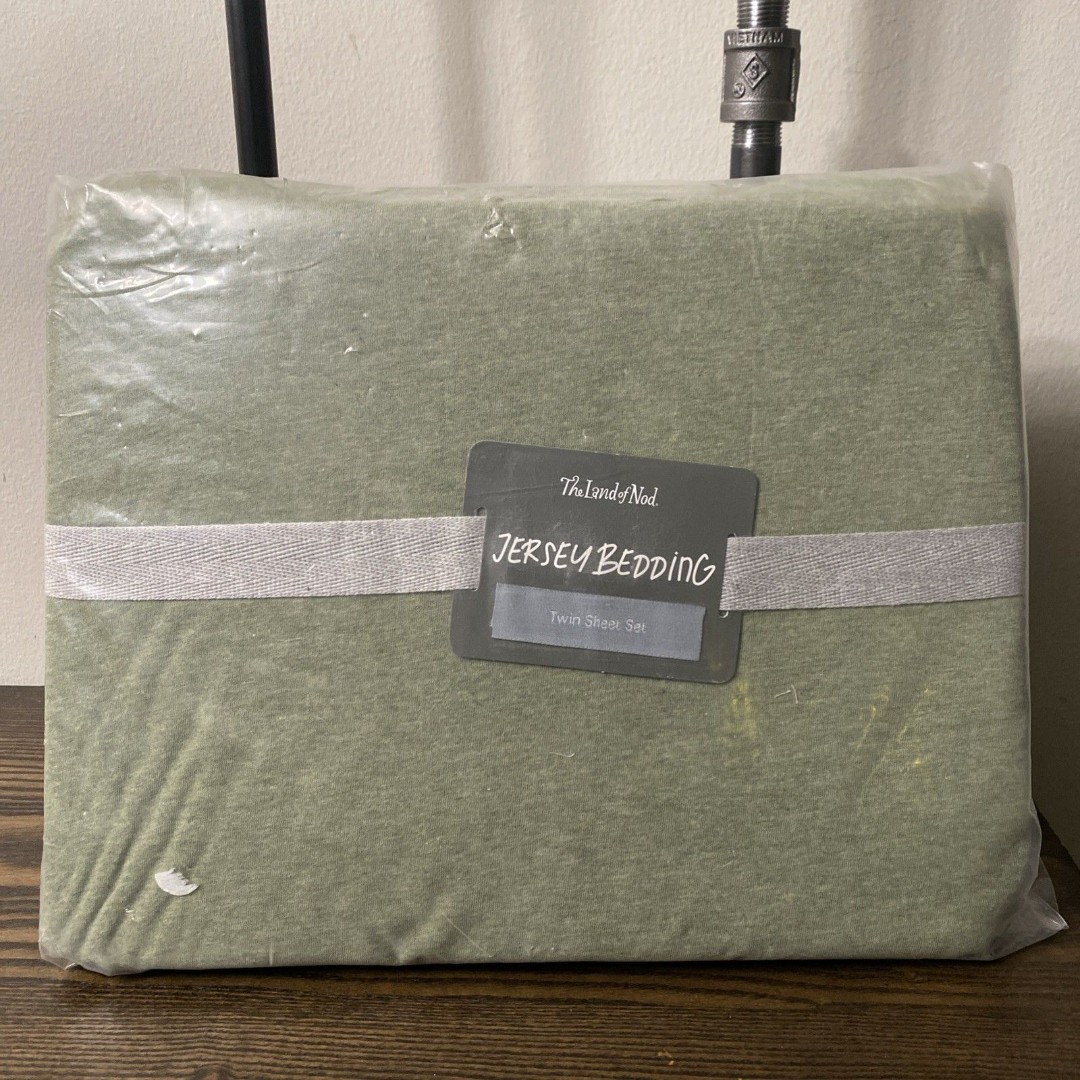Crate & Barrel Land of Nod Green Heathered Twin Jersey Sheet Set 100% Cotton NEW