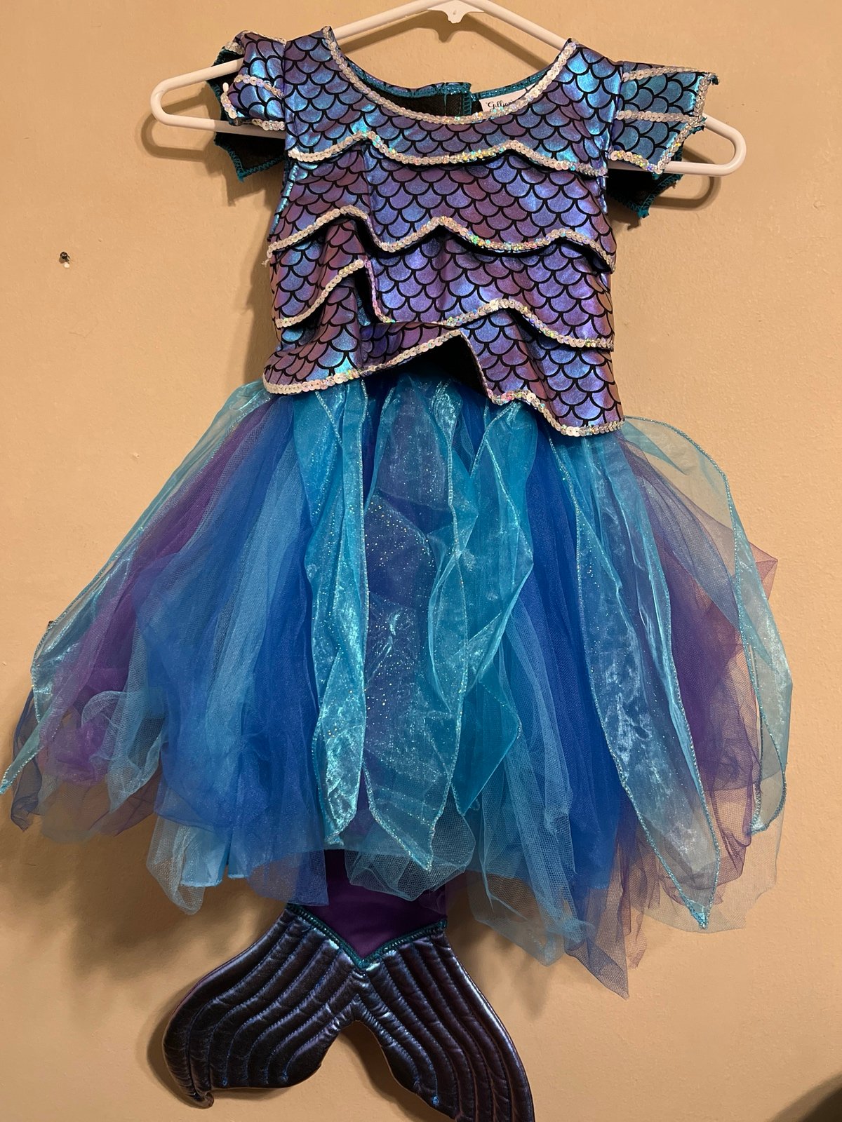 Mermaid costumes girls size 6