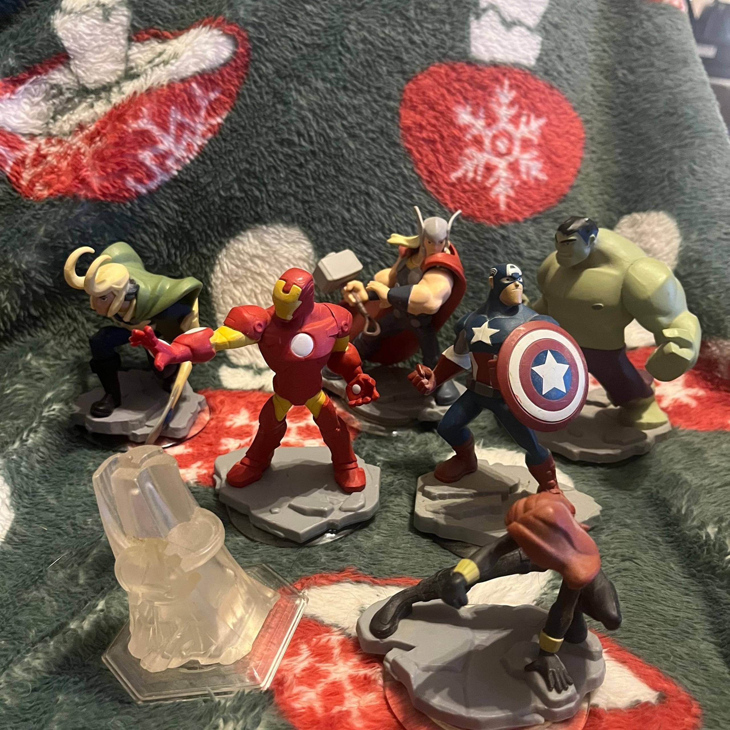 Disney Infinity Avengers Lot Hulk Loki Iron Man Captain America Thor Black Widow
