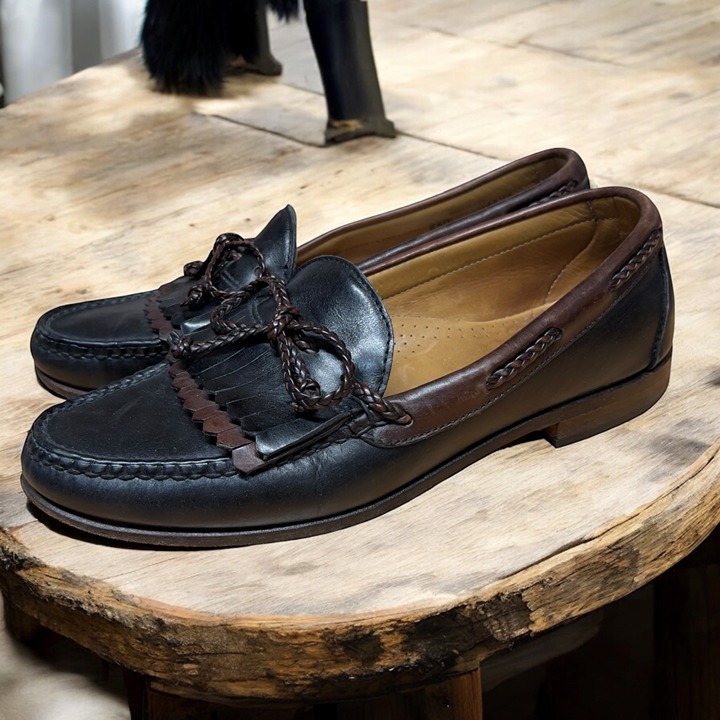 Allen Edmonds Men's Woodstock Black & Brown Leather Tassel Loafers Size 8