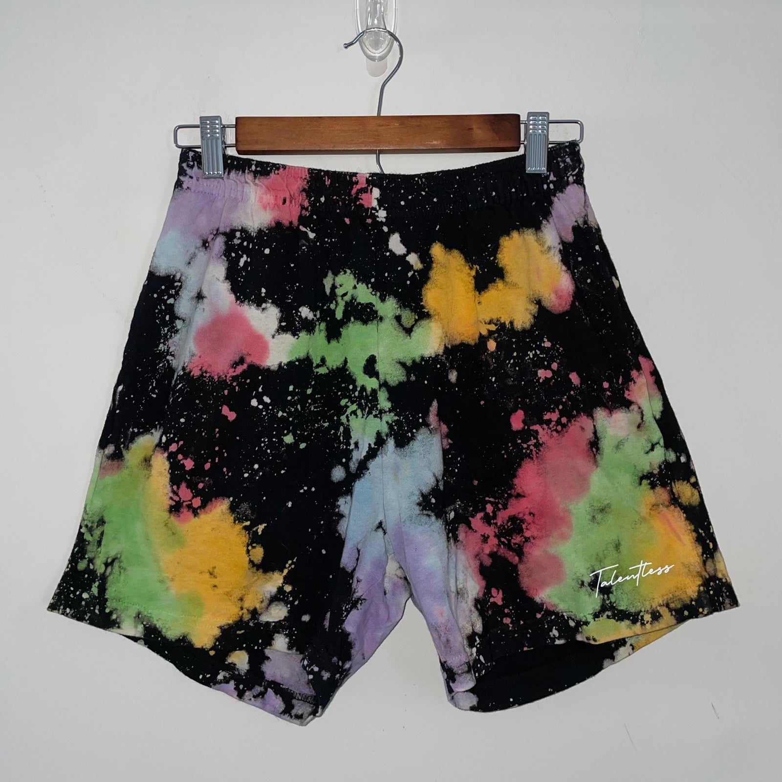 Mens Talentless Scott Disick Multi Color Splatter 5” Inseam Fleece Shorts (y1)
