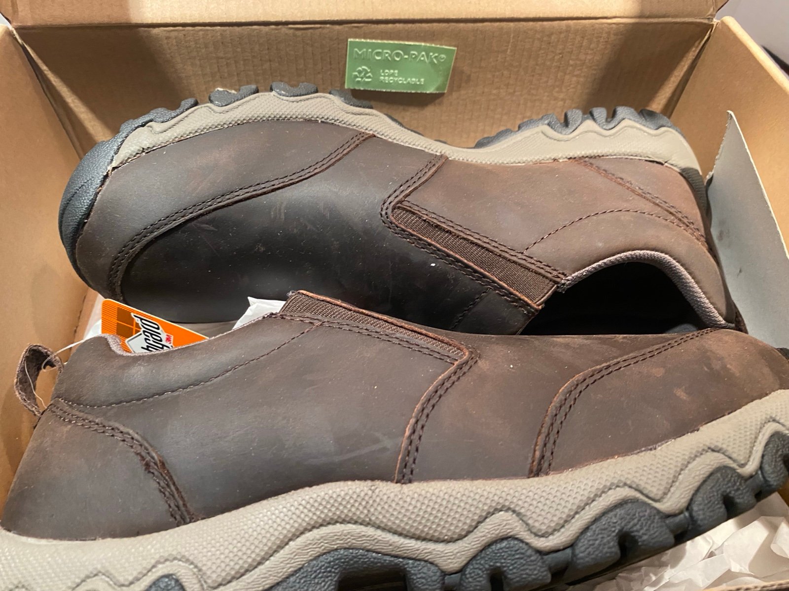 Duluth Trading Co Wild Boar Leather Mocs 49521 Slip Resistant Size 8.5M