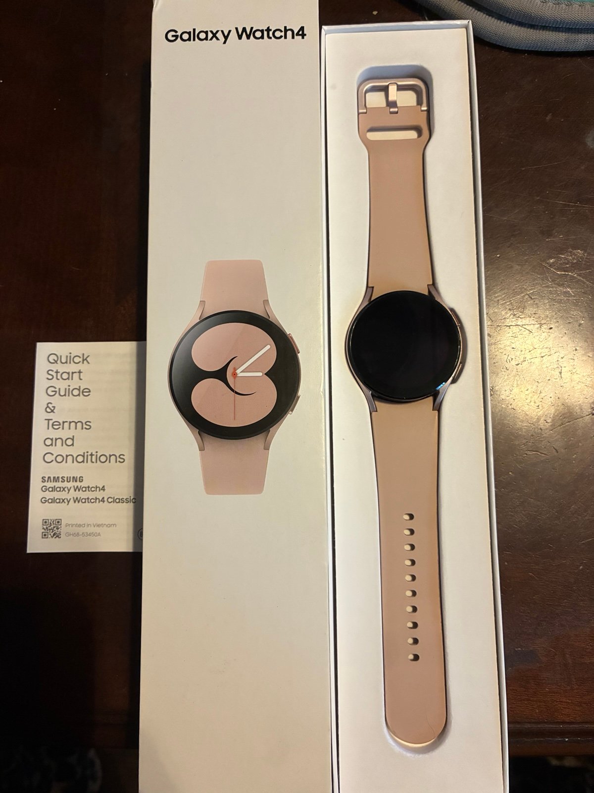 Rose gold Samsung galaxy watch 4