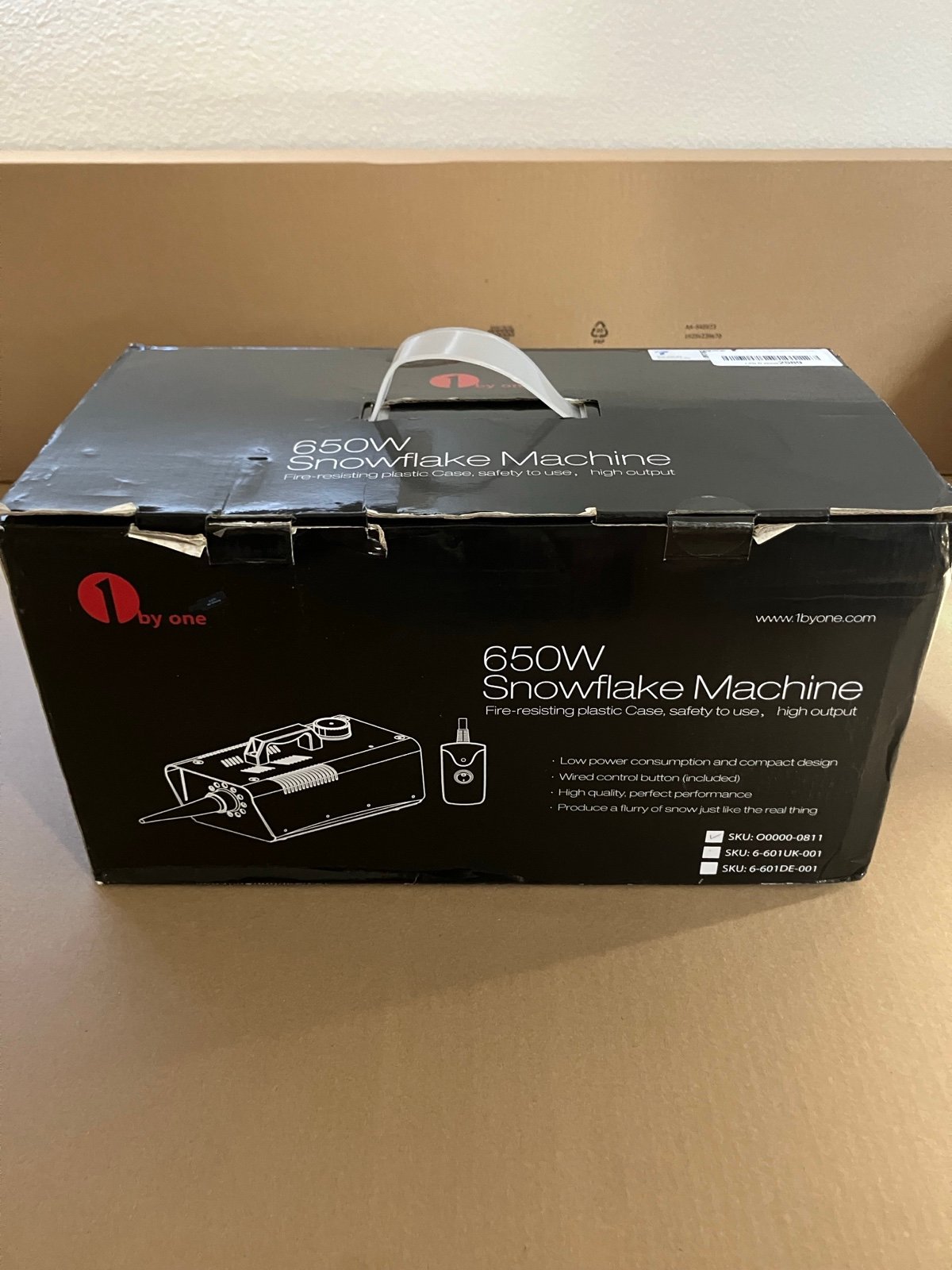 1byone 650W Wired Snow Machine *OFFERS CONSIDERED*