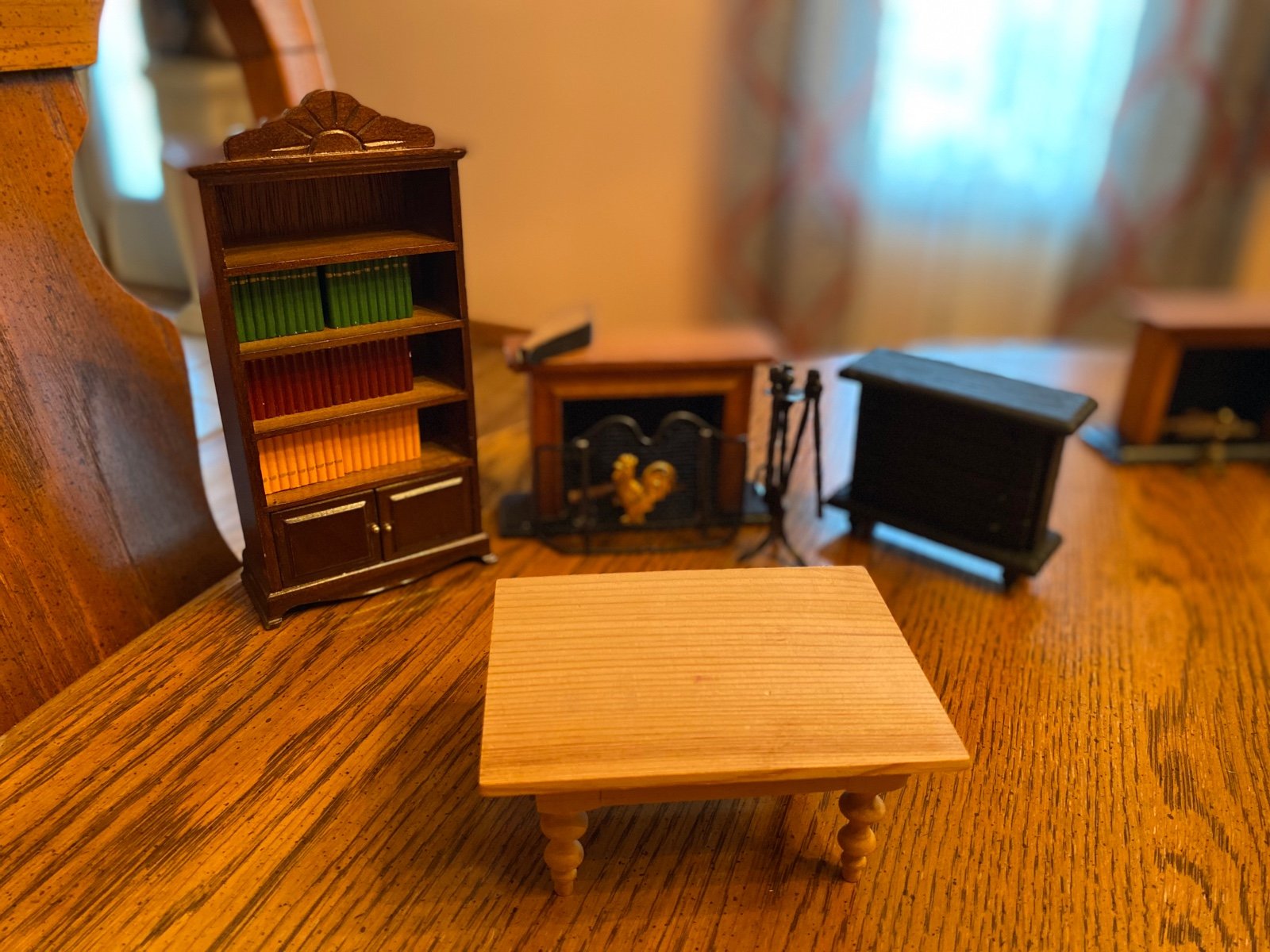 Dollhouse Furniture