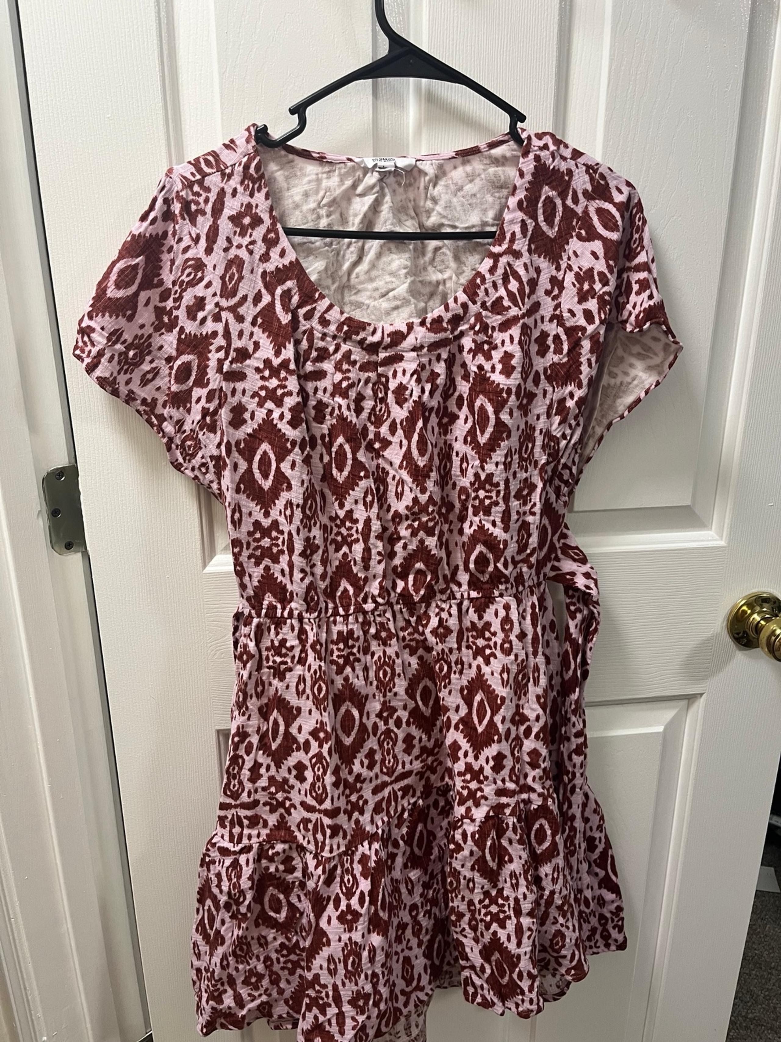 BB Dakota dress with tie back