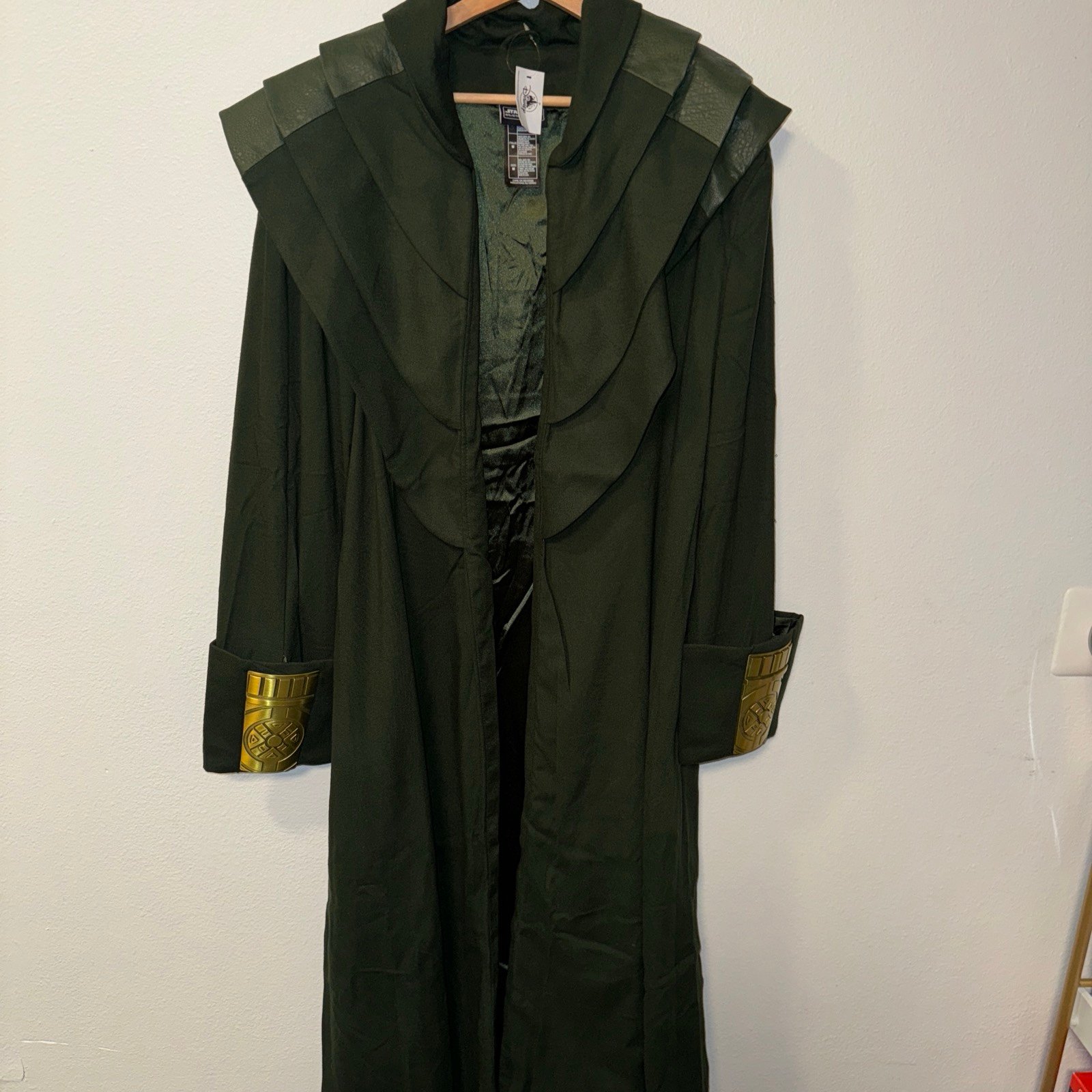 Disney Star Wars Galactic Starcruiser Senator Bail Organa Security Jacket Sz Med