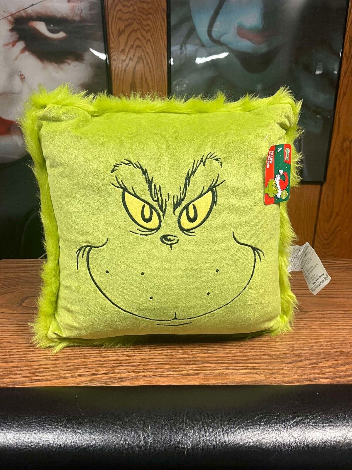 BRAND NEW Green Faux Fur GRINCH Face Pillow 16x16 Dr. Seuss Holiday CHRISTMAS