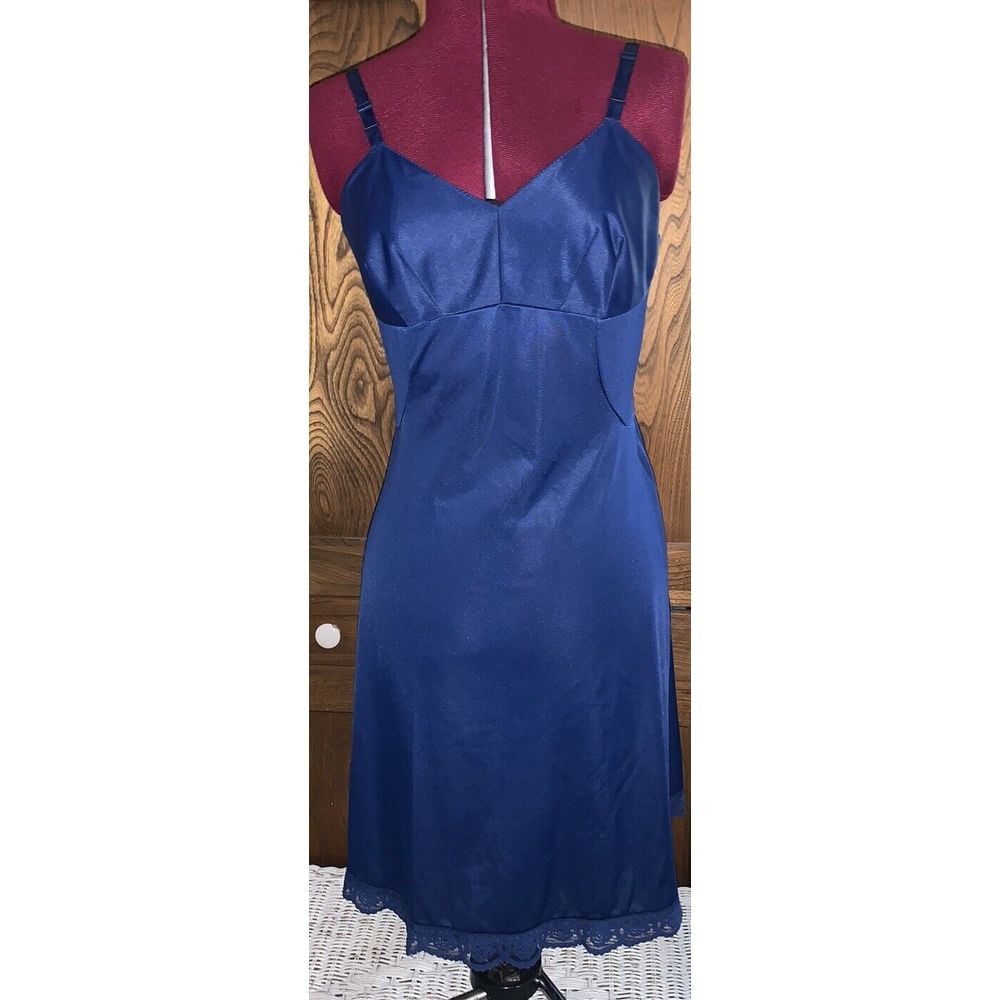 Sears 36 Average Royal Blue Full Slip Nylon Lace Trim Non Cling Material