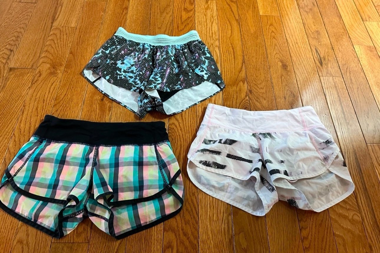 Bundle 3 pairs of Lululemon bundle speed shorts size 2 regular inseam 2.5 LINED