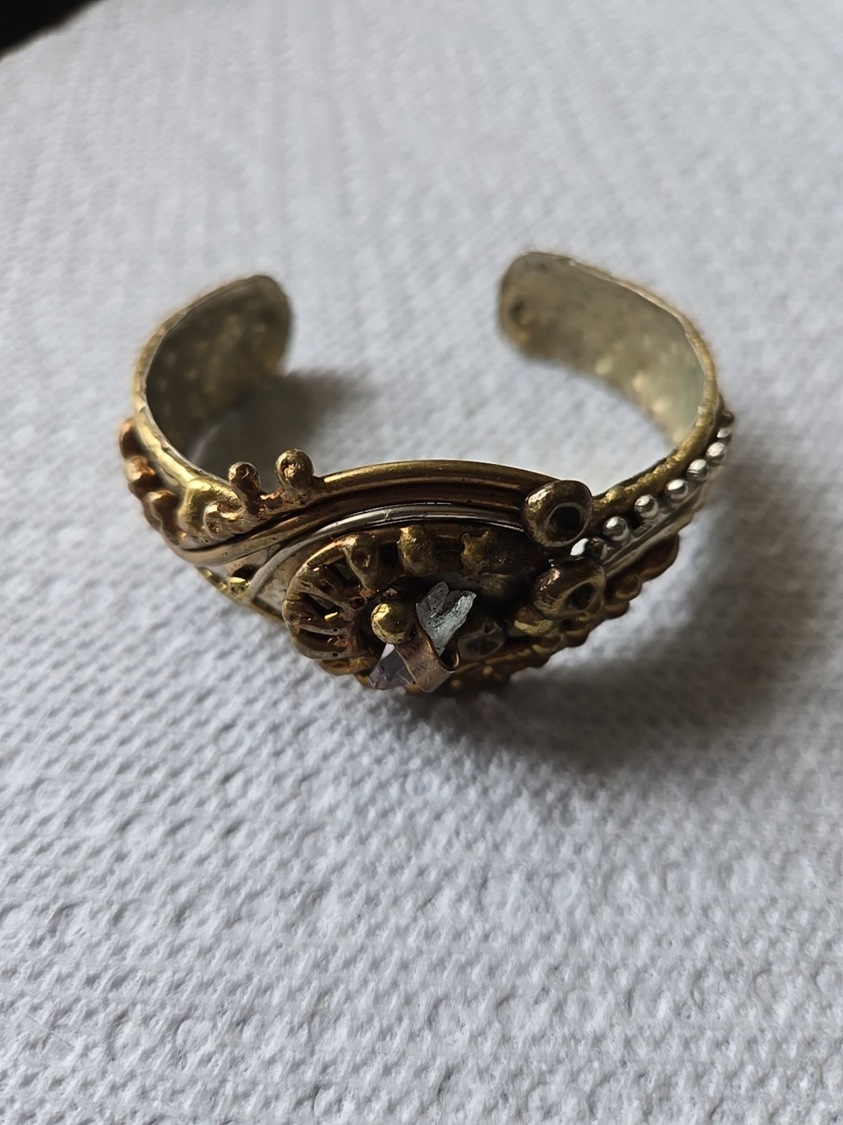 VTG CUFF BRACELET HENCHO EN MEXICO MADE OF STERLING SILVER WITH A BRASS ACCENT