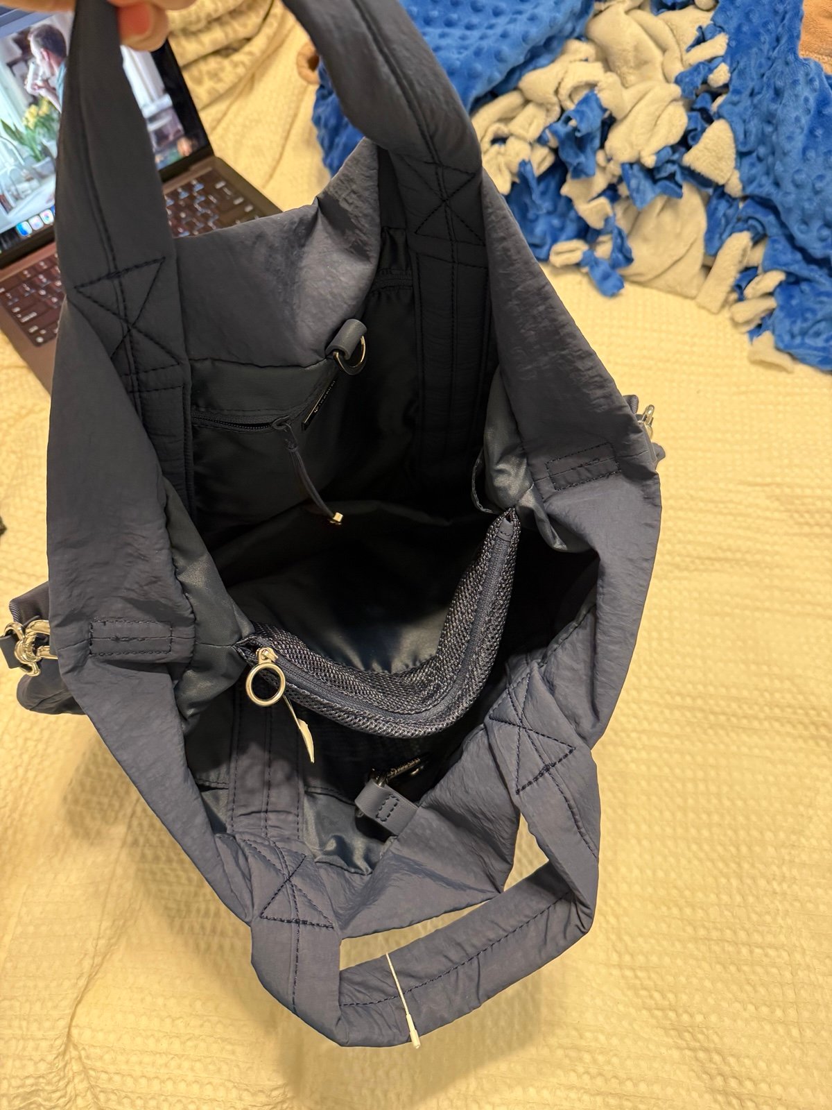 Lululemon “On My Level” Bag