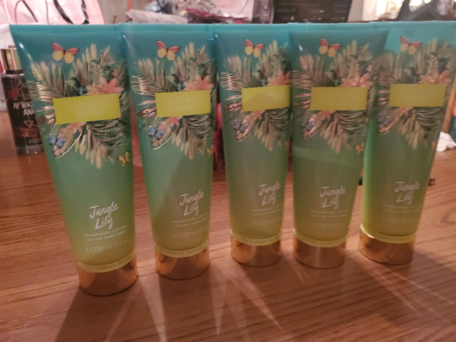 VS 5 Jungle Lily Fragance Lotion