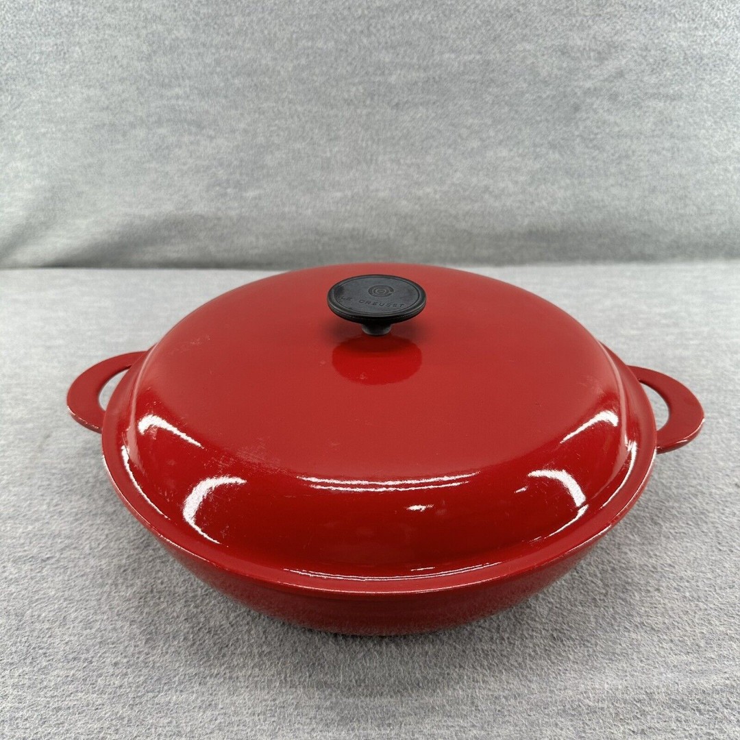 LE CREUET - # 30 Red 3.5 Qts Cast Iron Braiser Pan w/ Lid