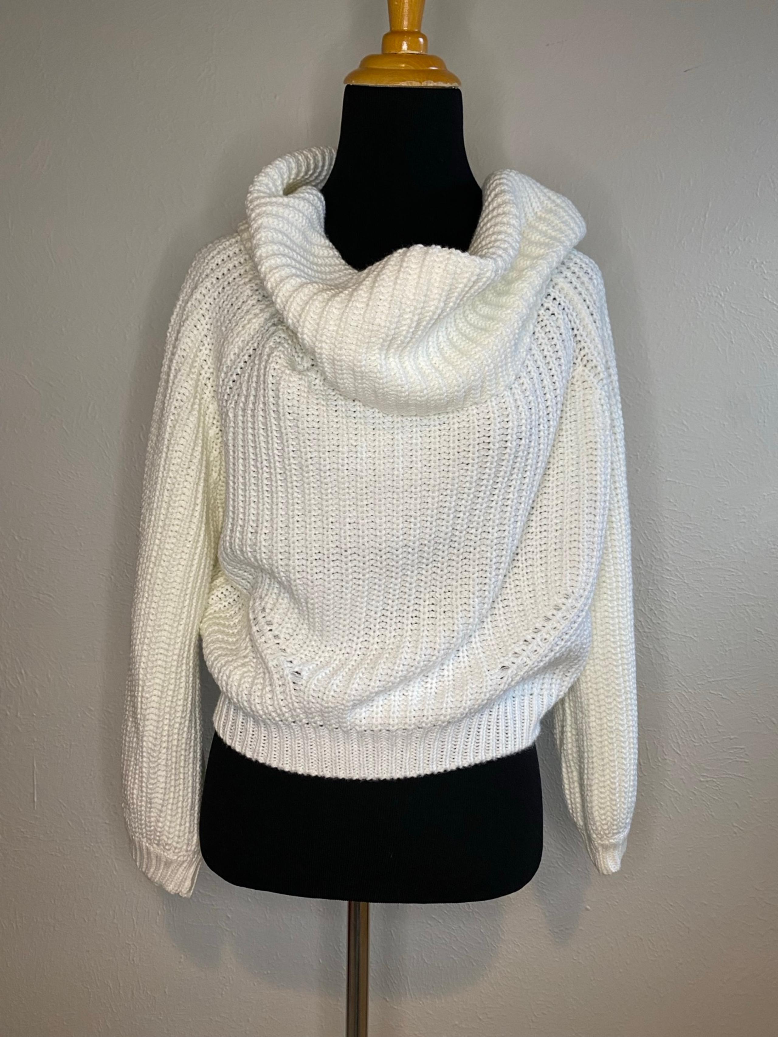 NWT Lulu’s Cowl Neck Cropped Knit Sweater Size M - Lulus