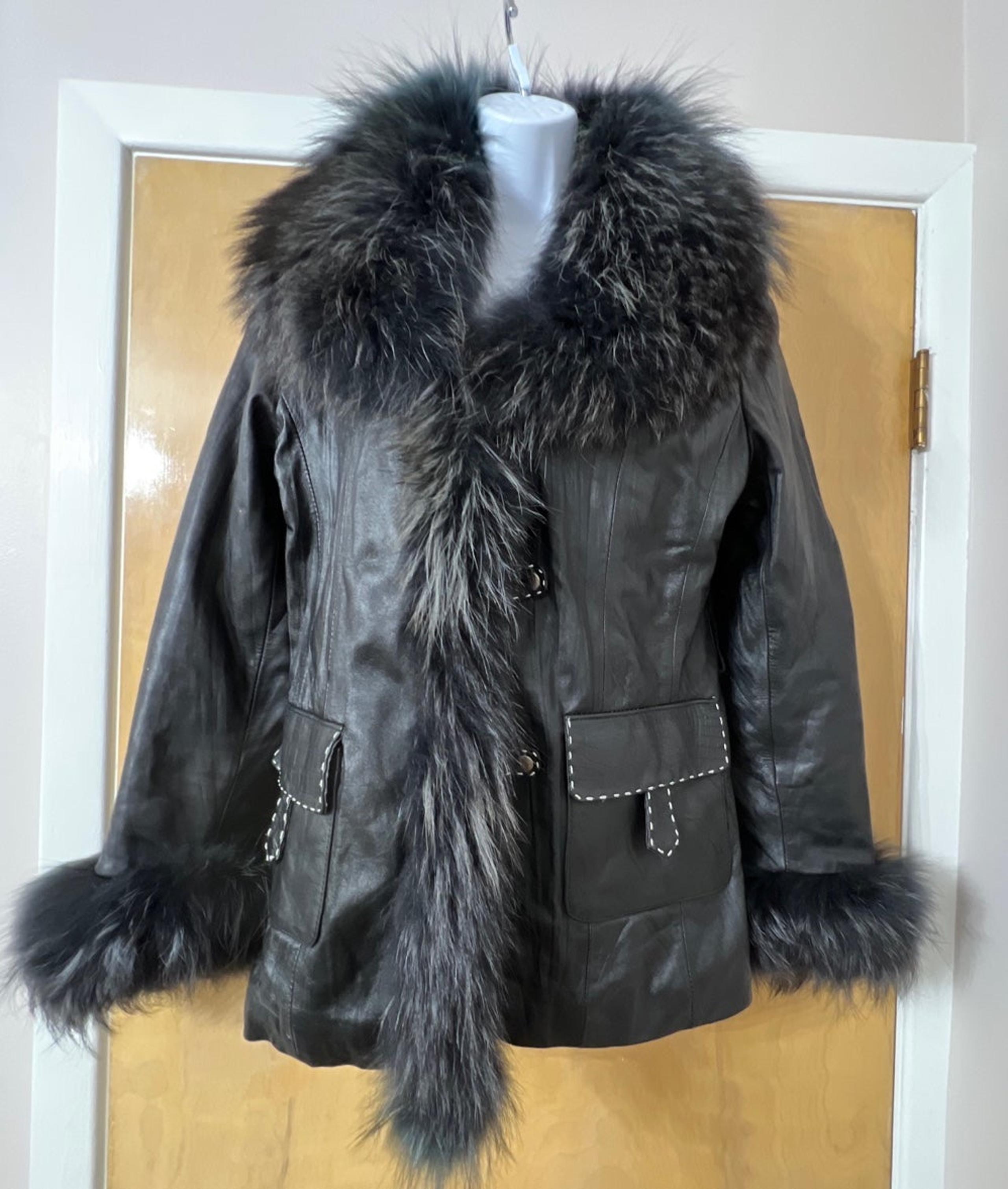 United Face Bew York  Fur Collar Leather Jacket Women size M