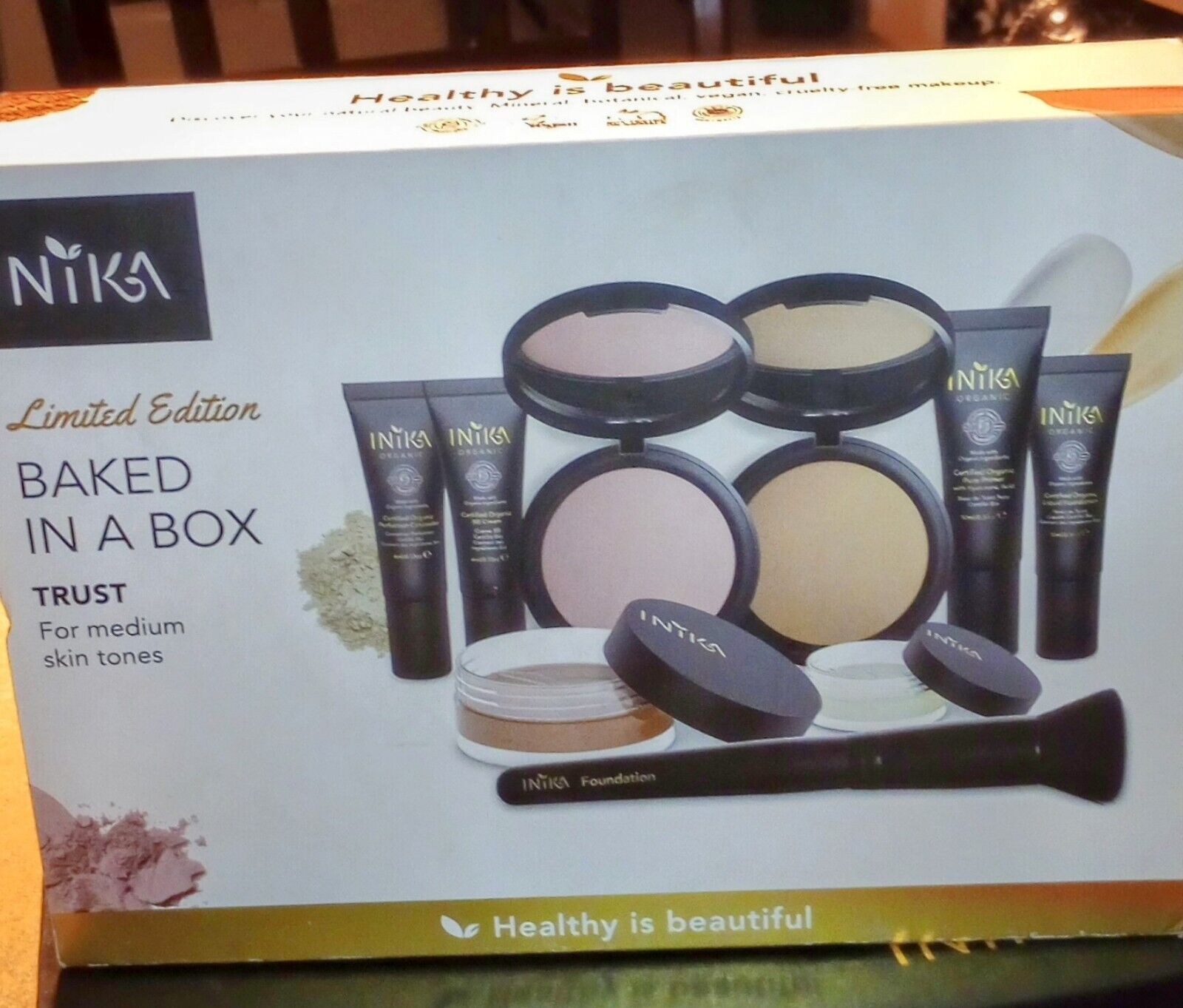 INIKA Organic Baked Mineral In A Box For Medium Skin Type, Fast Shipping. 8pc.