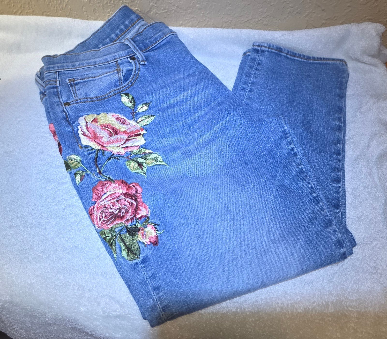 Driftwood Classic Fit Jackie Embroidered Jeans Sz 30 Mid Rise Womens L Wash