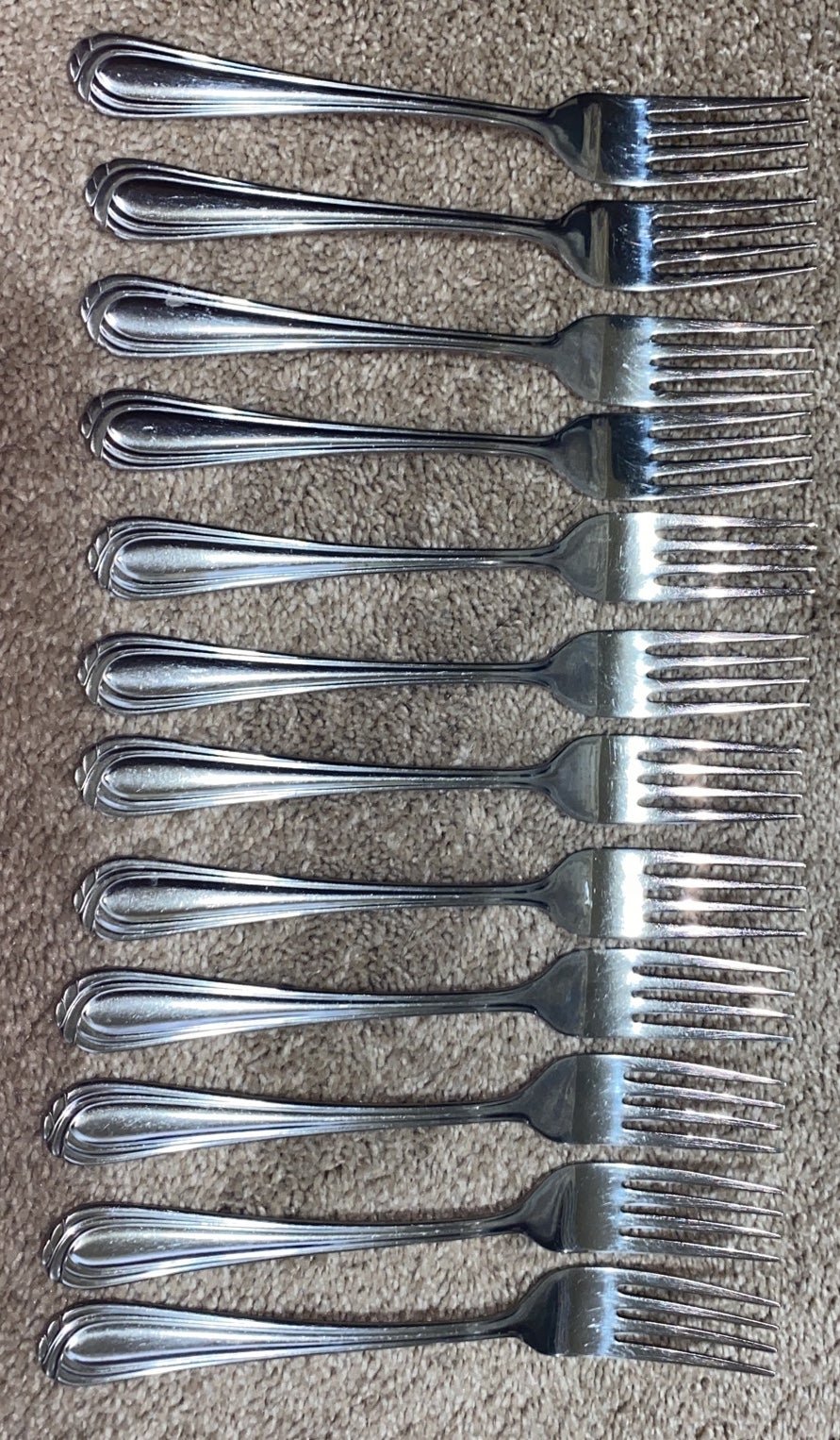 Oneida Ottawa 18/10 flatware 58 piece set