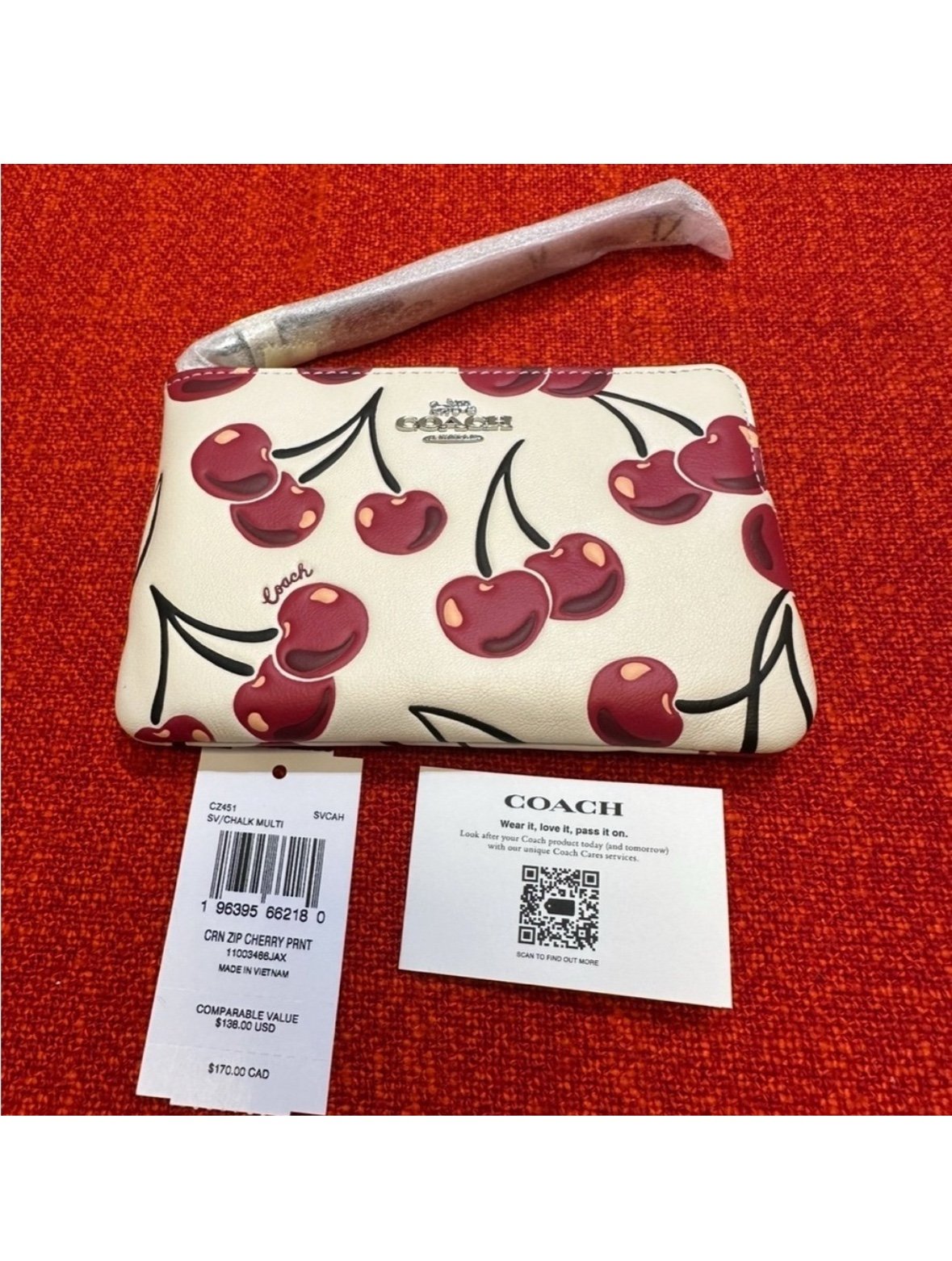 Coach Corner Zip Wristlet /Cherry Print Silver/Chalk Multi Smooth Leather CZ451
