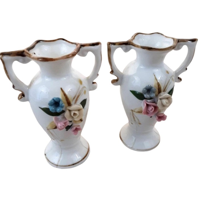 Set of 2 Porcelain Vintage Bud Vases 3D Roses 4.25 Hand Painted Gold Trim Japan