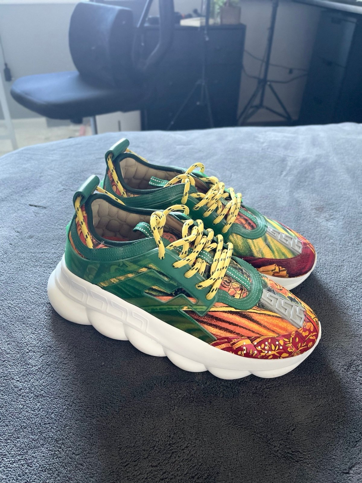 Versace Chain Reaction