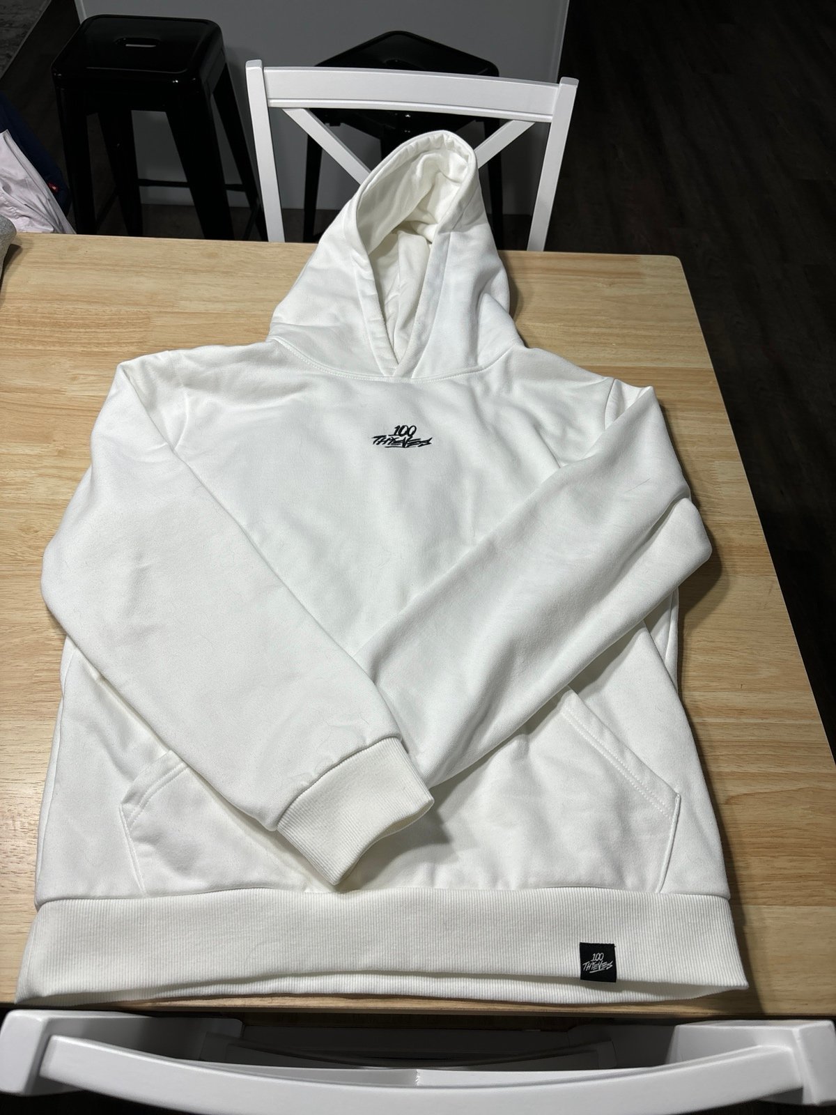 100 Thieves Sweatshirt Size M