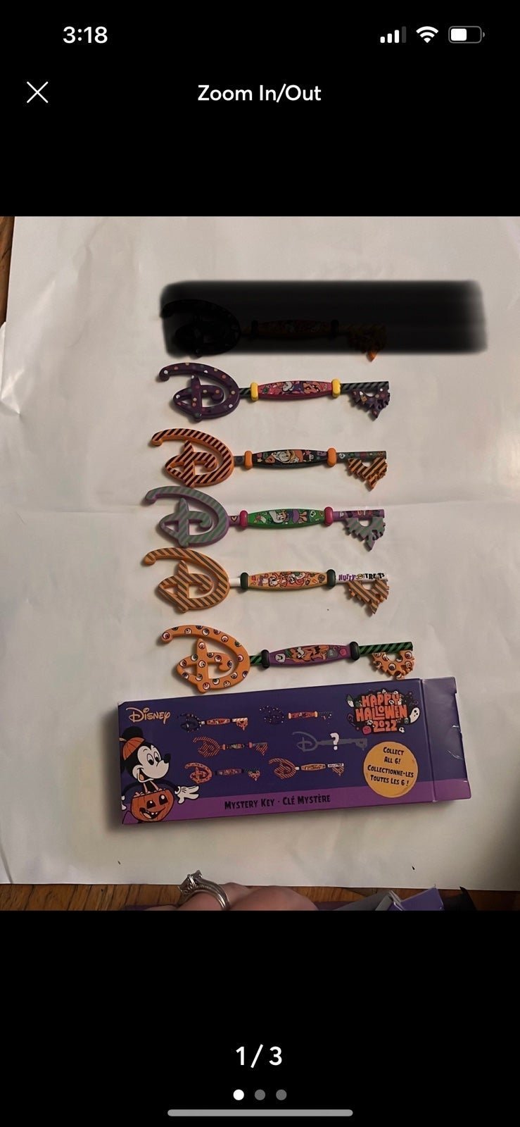 Disney happy Halloween mystery key set of 5