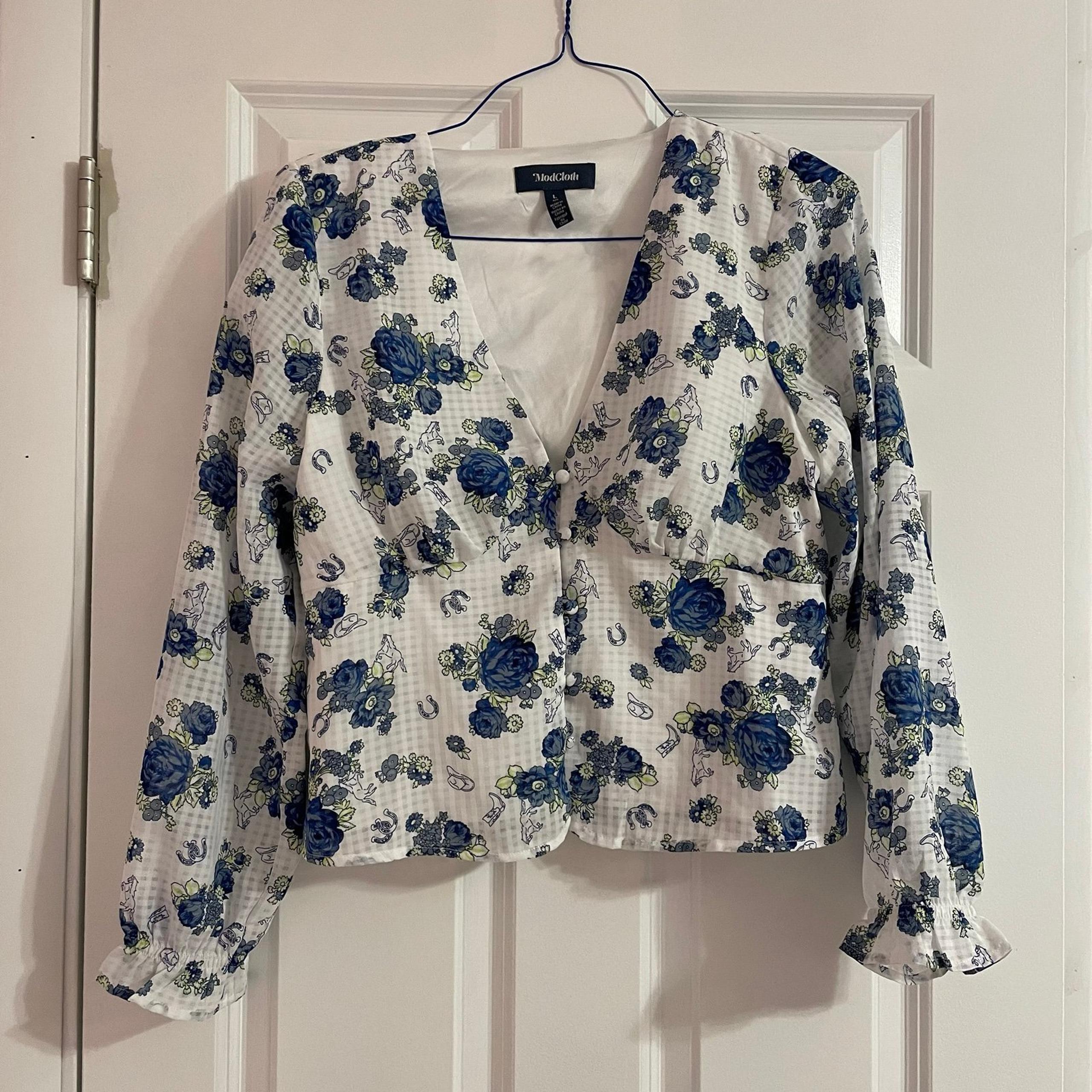 NWOT ModCloth Western floral patterned blouse, large