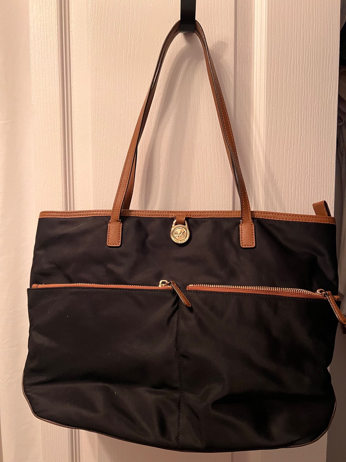 Michael kors shop vinyl tote