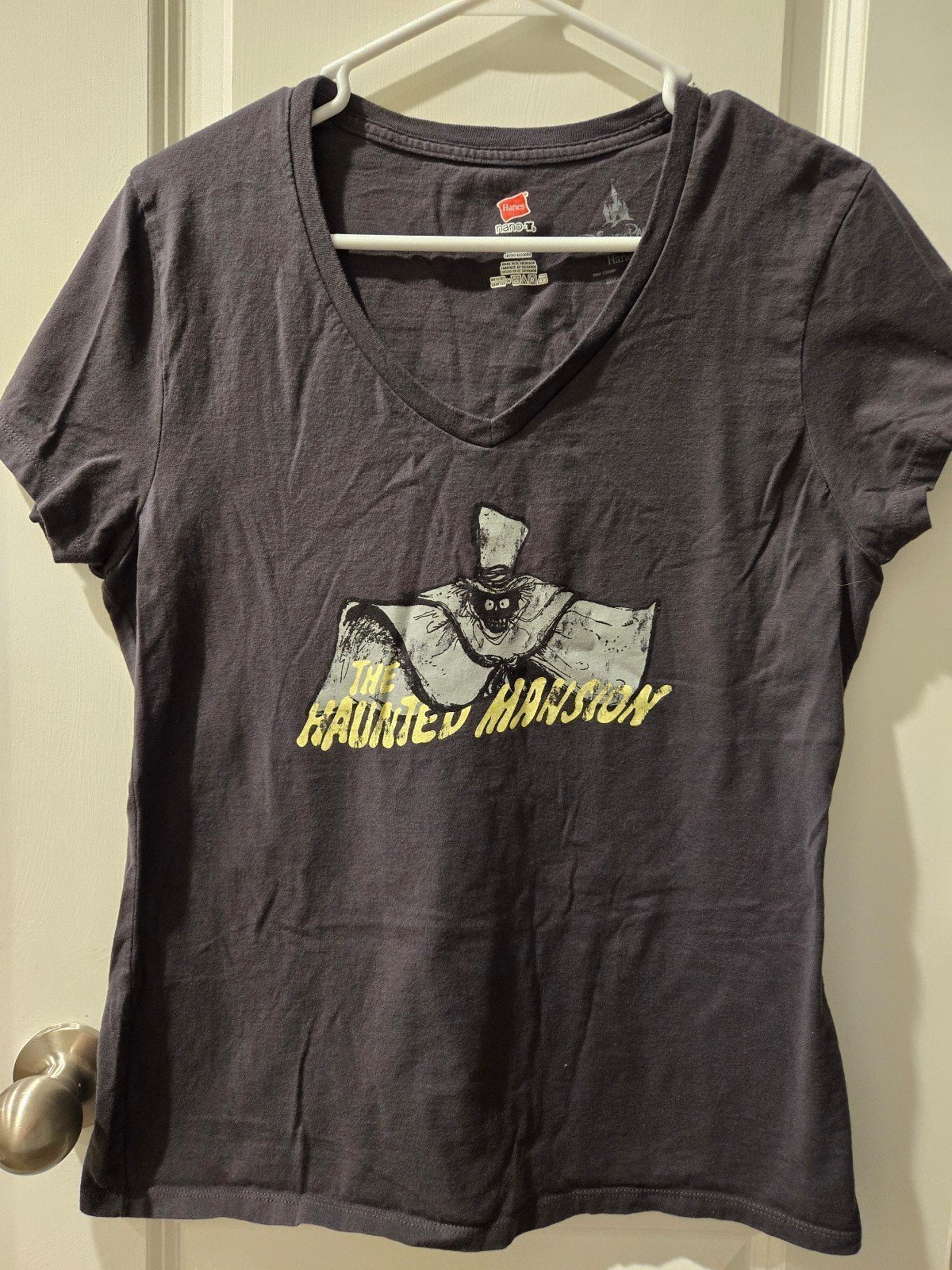 Women's Disney Parks Haunted Mansion gray tshirt. Size Medium.