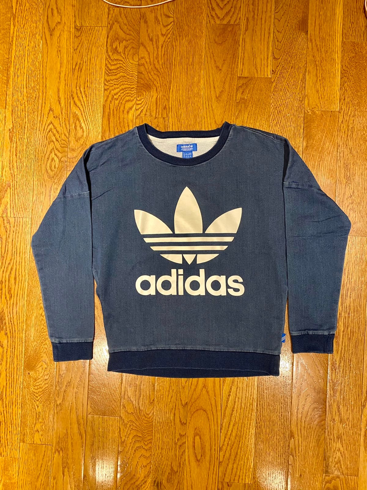 NWOT Adidas Originals Sweatshirt
