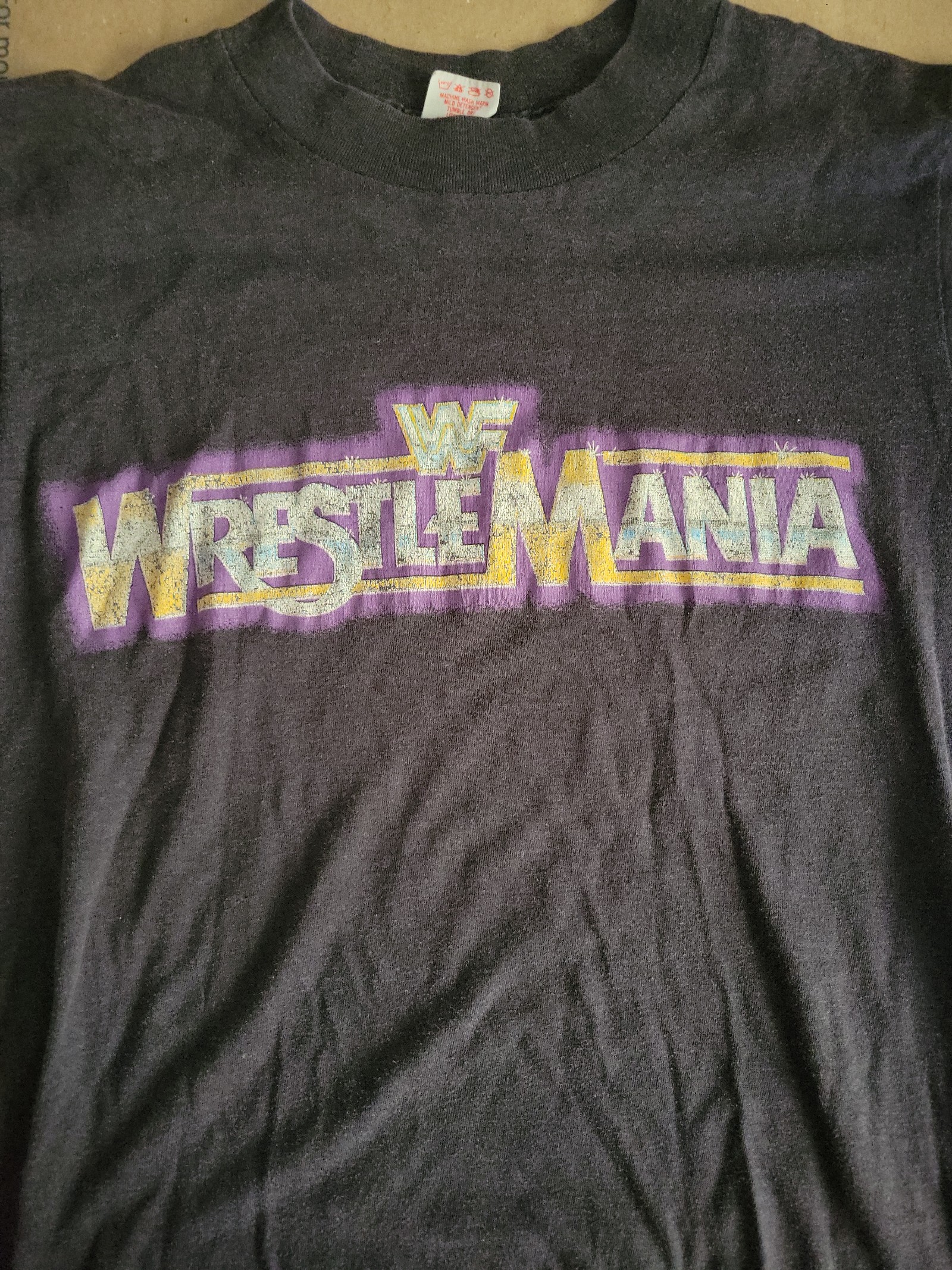 WWE WWF Original Vintage Wrestlemania 1 shirt Adult small