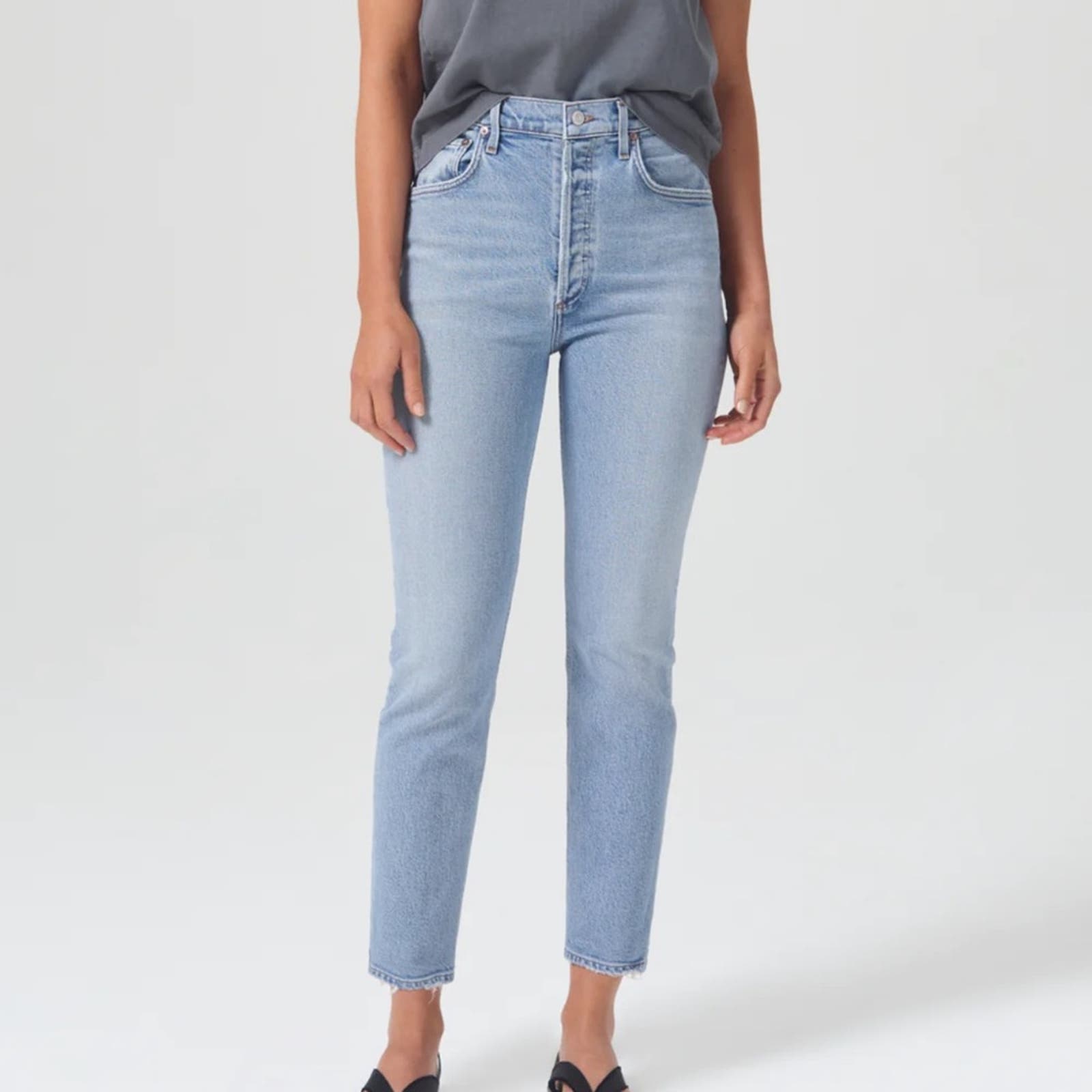 NWT RILEY HIGH RISE STRAIGHT CROP (STRETCH) In Escalate