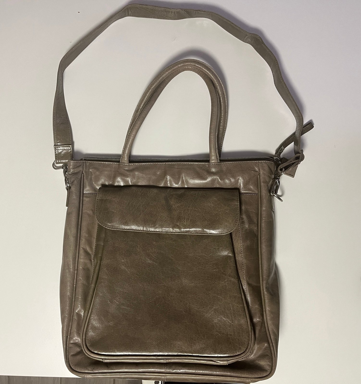Latico Women’s Gray Adjustable Strap Multiple pockets TOTE/CROSSBODY
