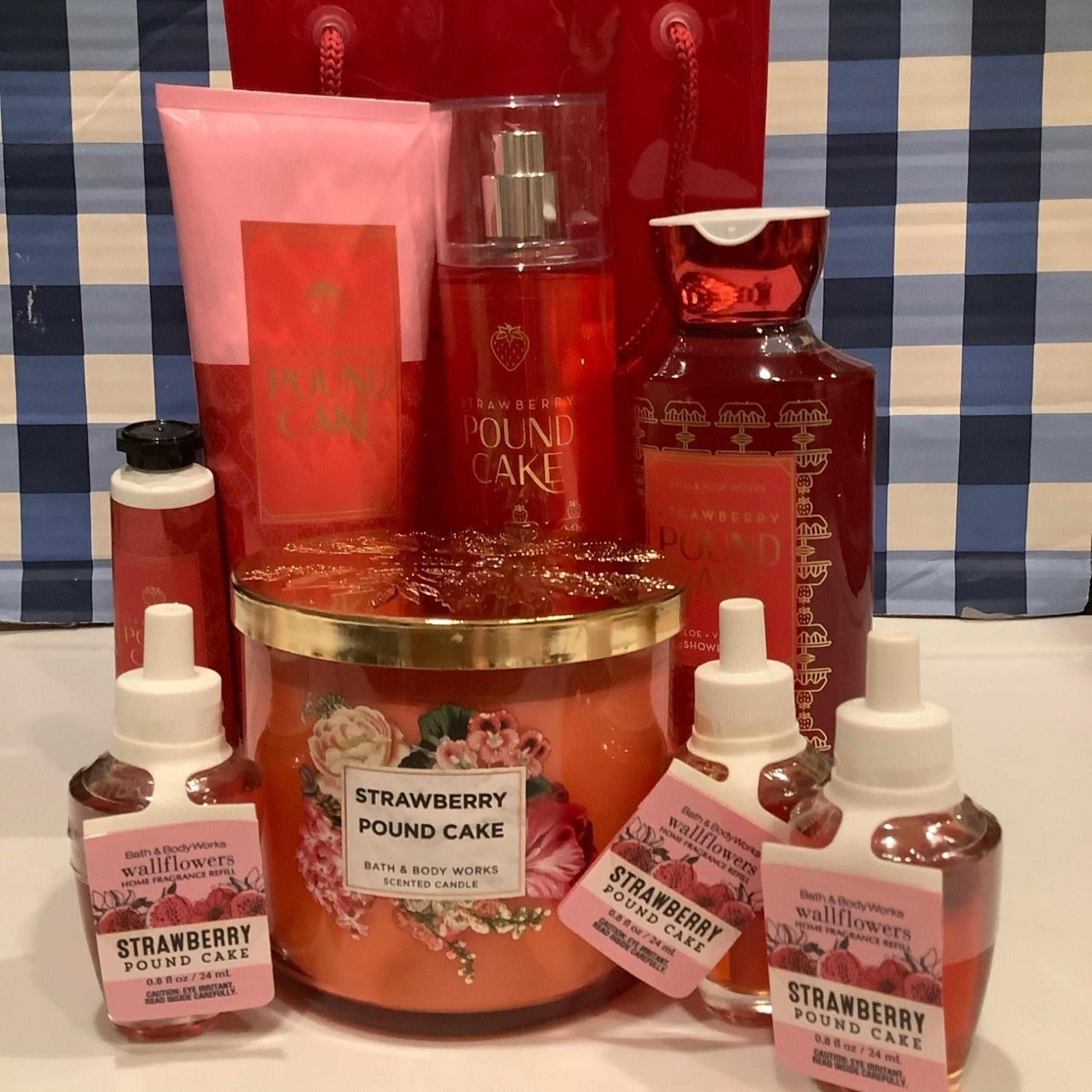 BBW Strawberry Pound Cake Bundle