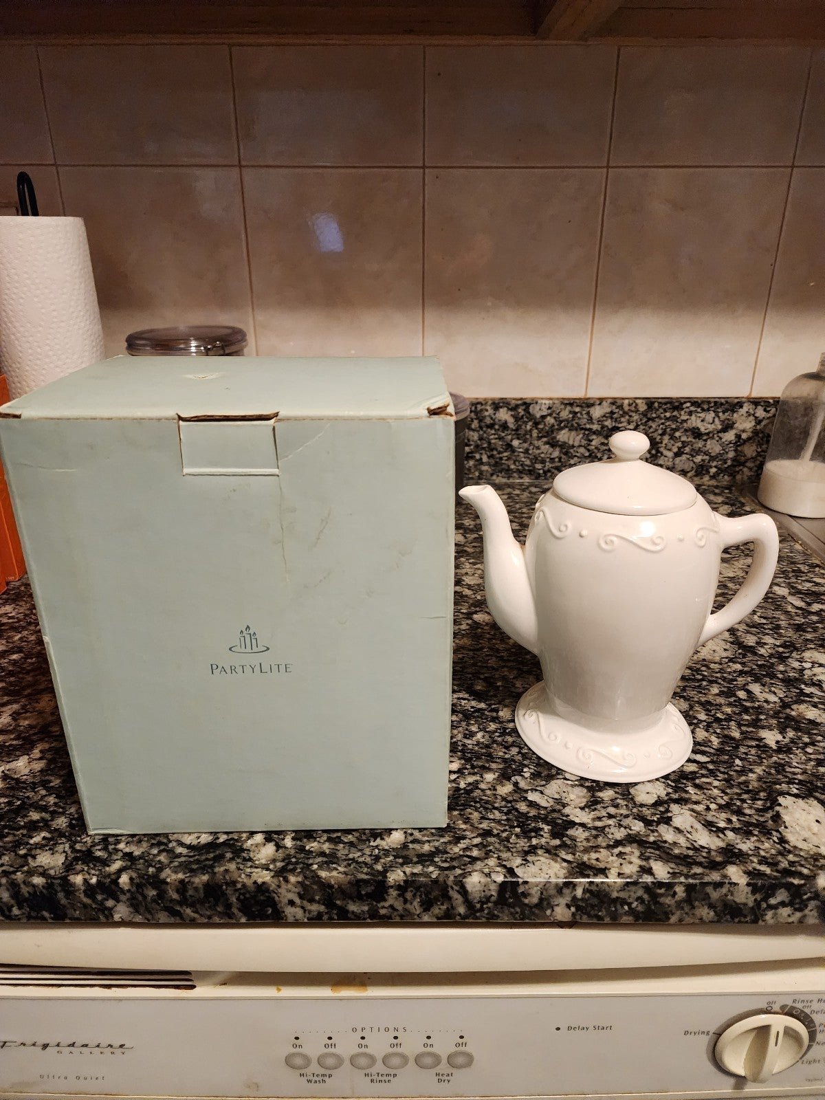 RETIRED: Partylite Wax Warmer Melt Teapot (8 )