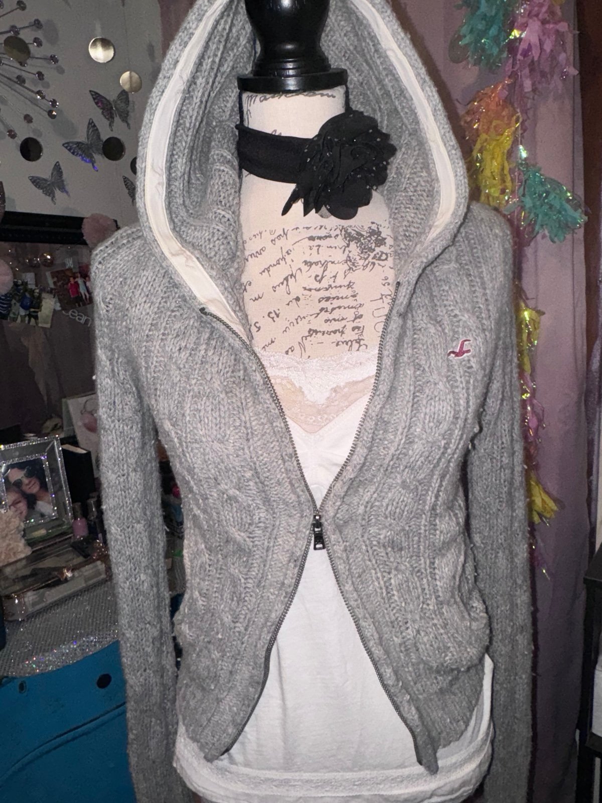 Hollister sweater